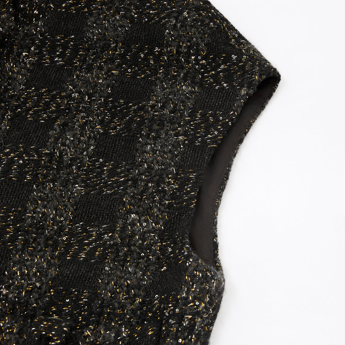 “Chelsea tea time.”義大利頂級初剪羊毛燦金星點Oversized花呢背心—Cosmic Bloom星河煙花