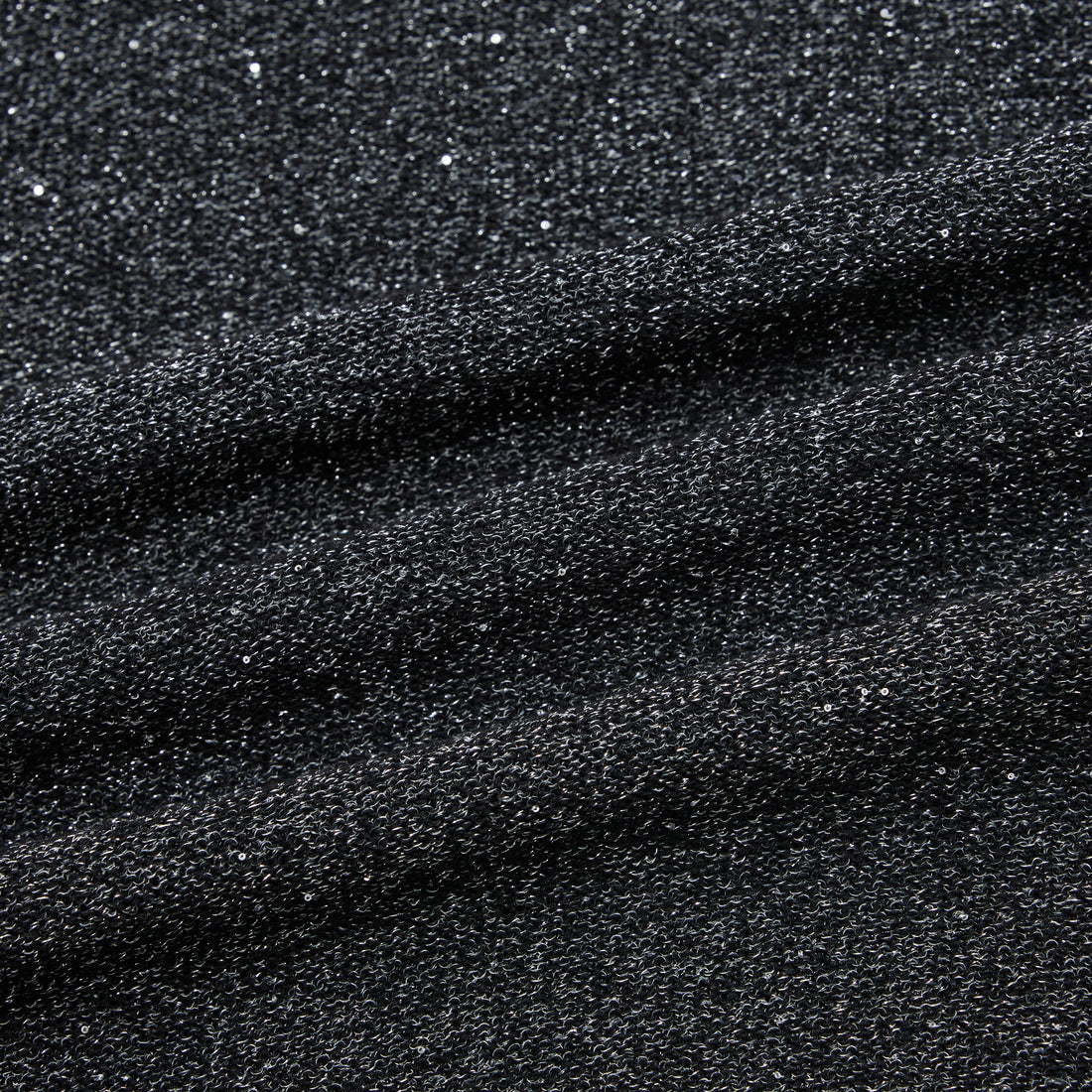 “Spring Diary”真絲長絨棉細針柔感星點針織裙—Night Ink 星夜墨影