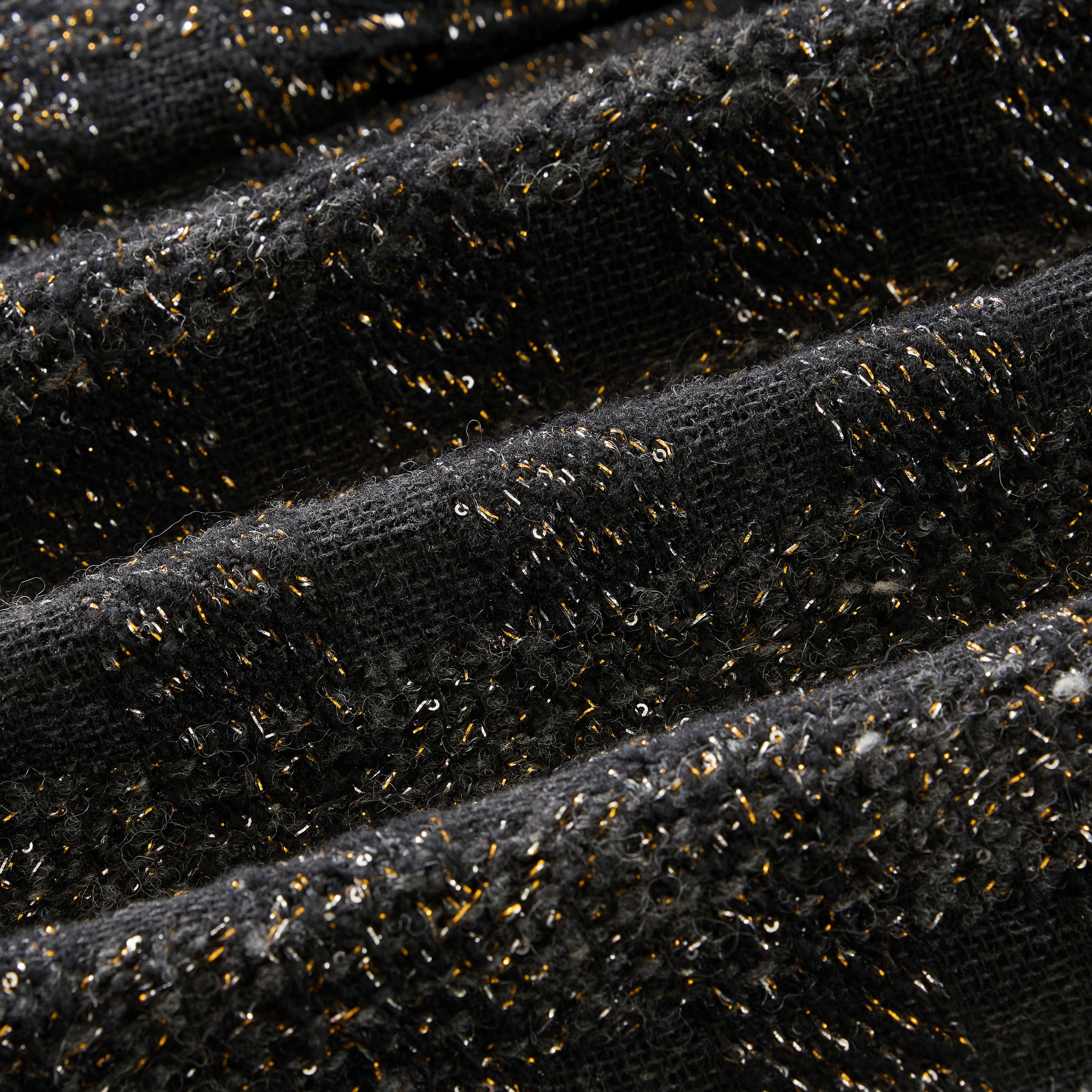 “Chelsea tea time.”義大利頂級初剪羊毛燦金星點經典No.4花呢外套—Cosmic Bloom星河煙花