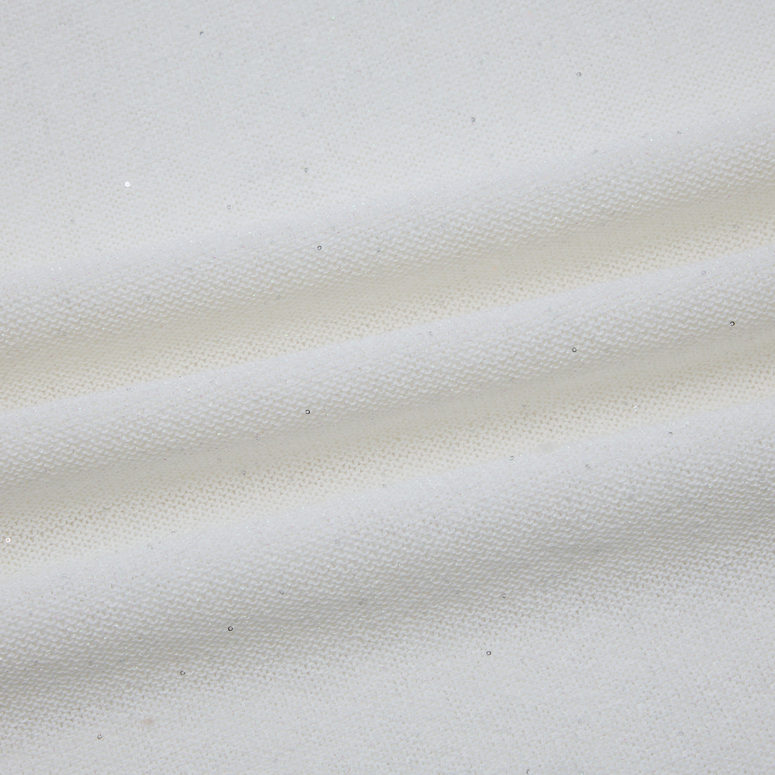 “Spring Diary”真絲長絨棉細針柔感星點針織裙—Soft Parchment 柔紙之境