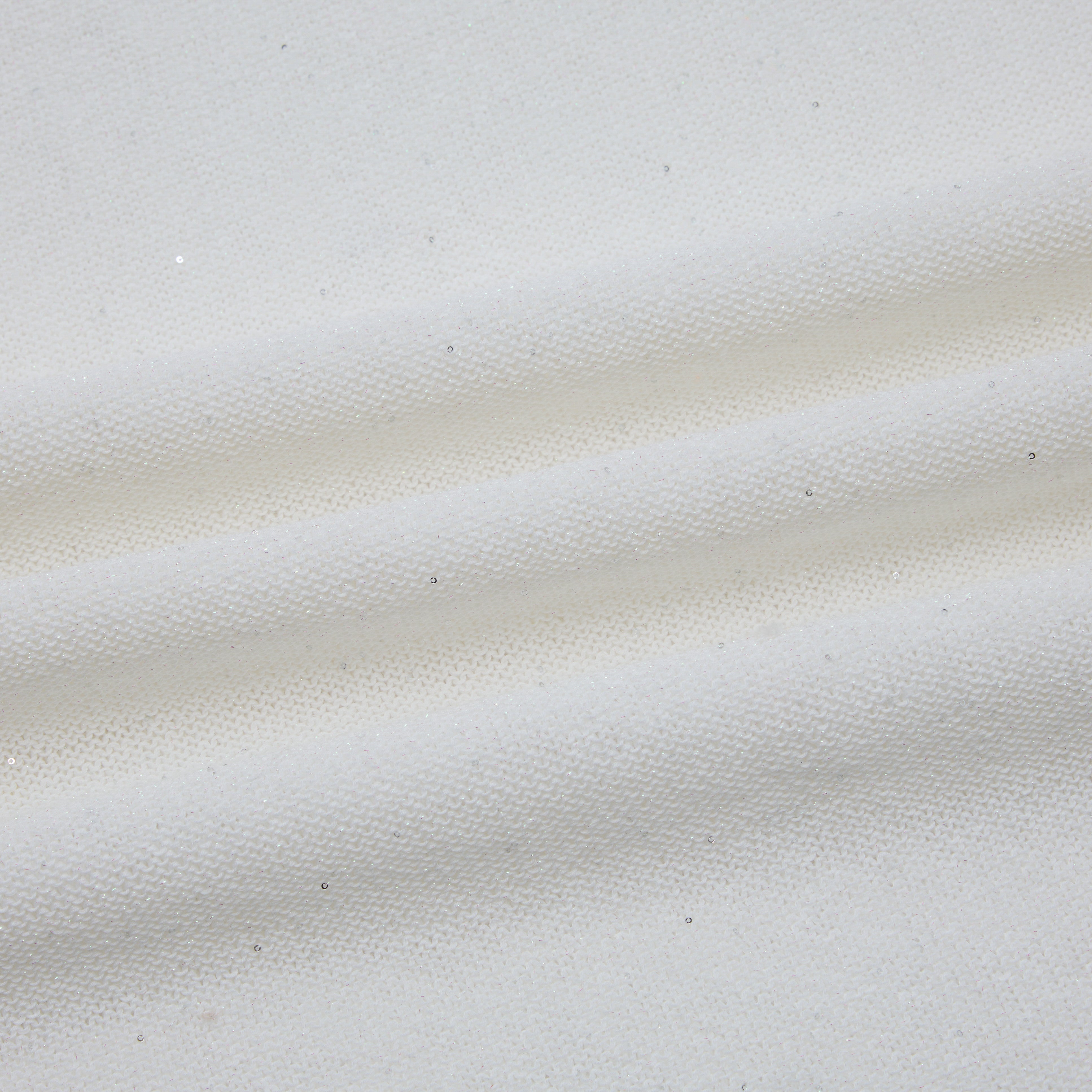 “Spring Diary”真絲長絨棉細針柔感星點針織裙—Soft Parchment 柔紙之境