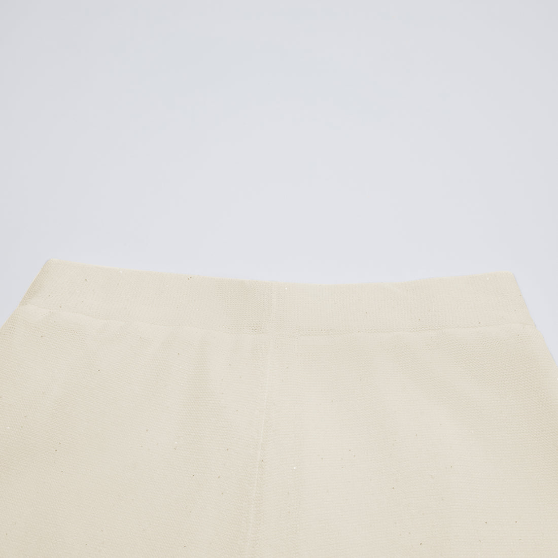 “Spring Diary”真絲長絨棉細針柔感星點針織裙—Sunlit Grain 日映穀影