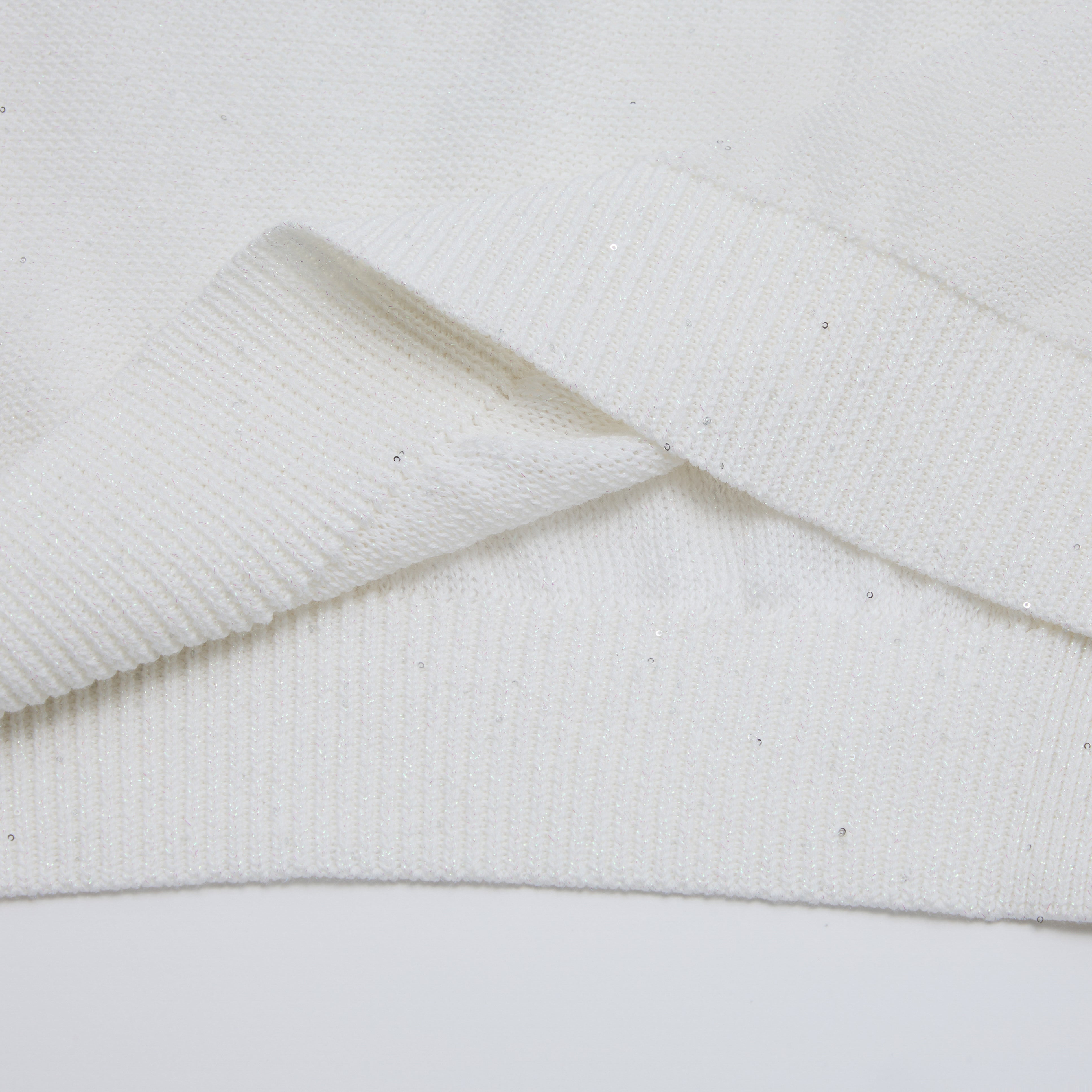 “Spring Diary”真絲長絨棉細針柔感星點針織上衣—Soft Parchment 柔紙之境