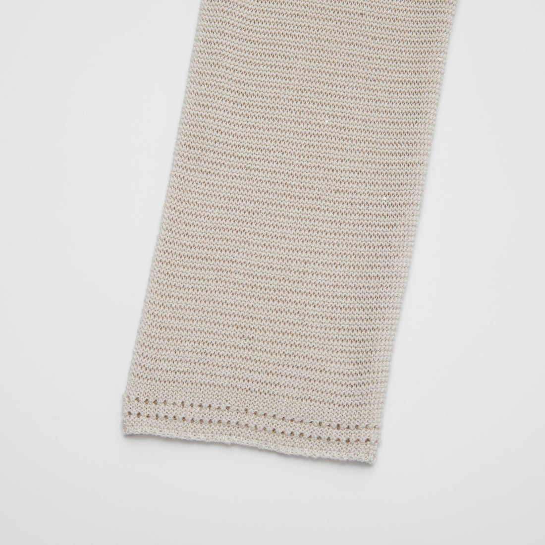 “Spring Diary”真絲長絨棉細針柔感星點針織開衫—Morning Frost 晨霜微光