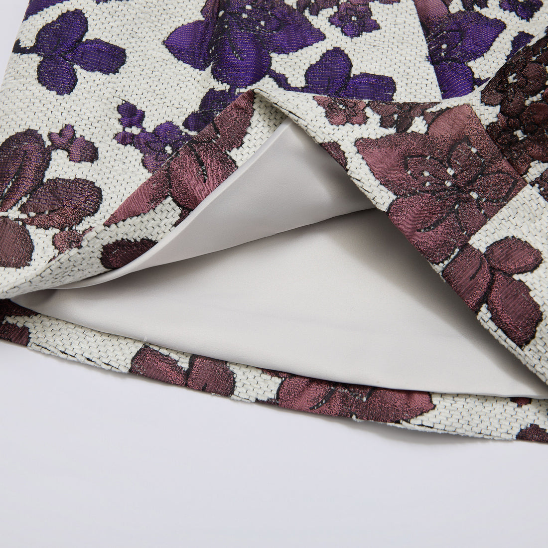 "Imperial Garden Teatime"義大利緹花織錦輕國風短褲—Orchid Whisper沁雪幽蘭