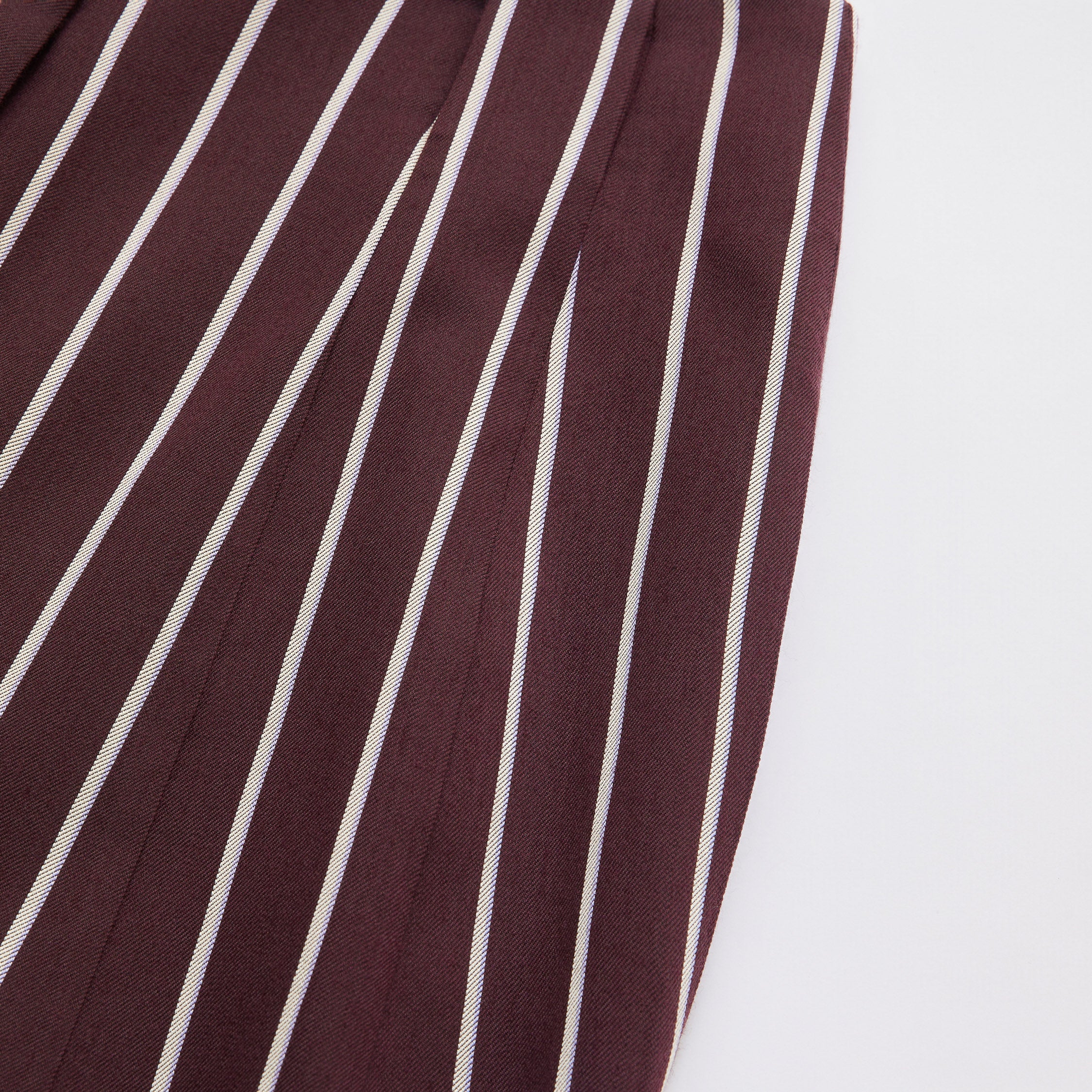 "Speak Sleek."義大利頂級羊毛直條西裝九分褲—Rouge Nuit醺紅夜語