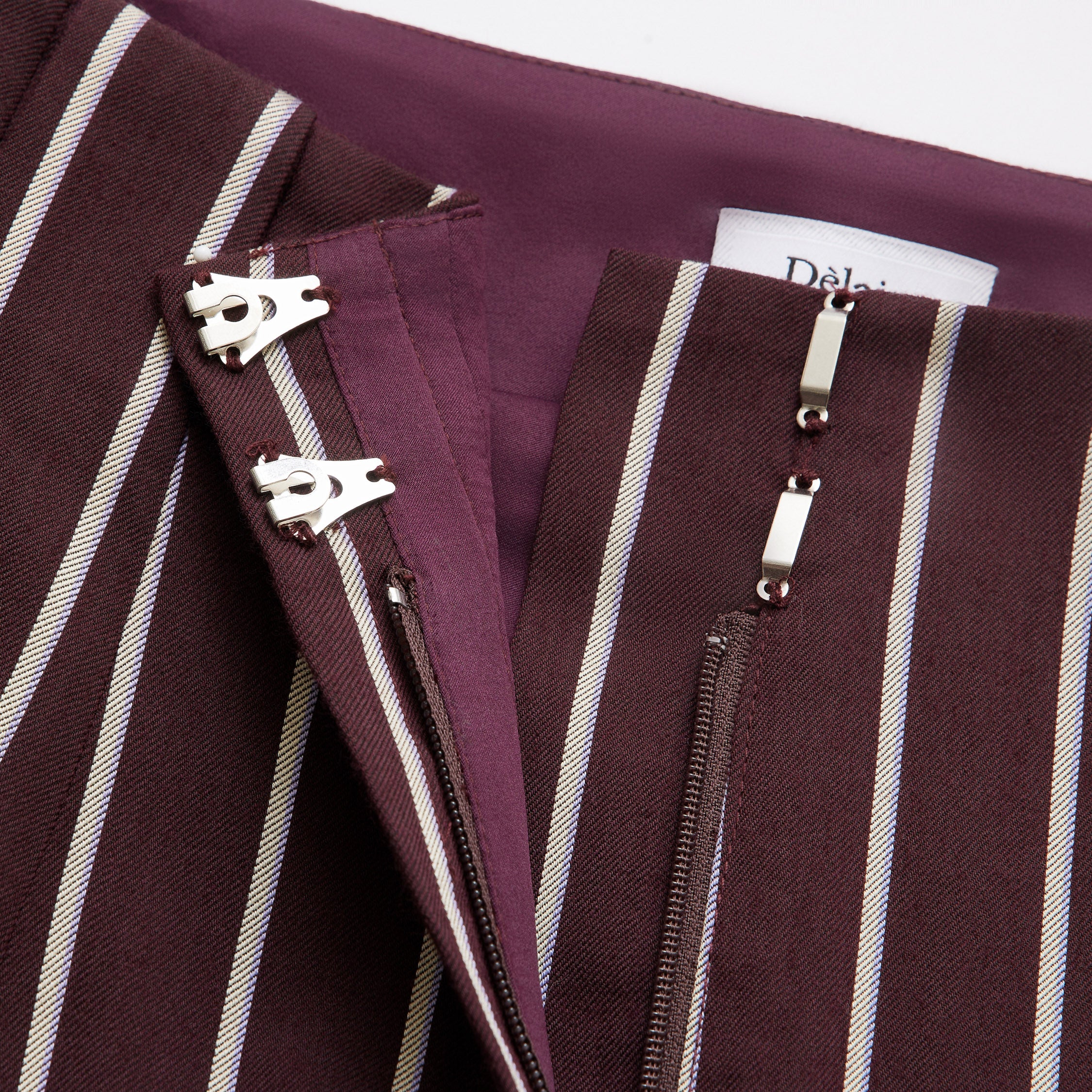 "Speak Sleek."義大利頂級羊毛直條西裝九分褲—Rouge Nuit醺紅夜語