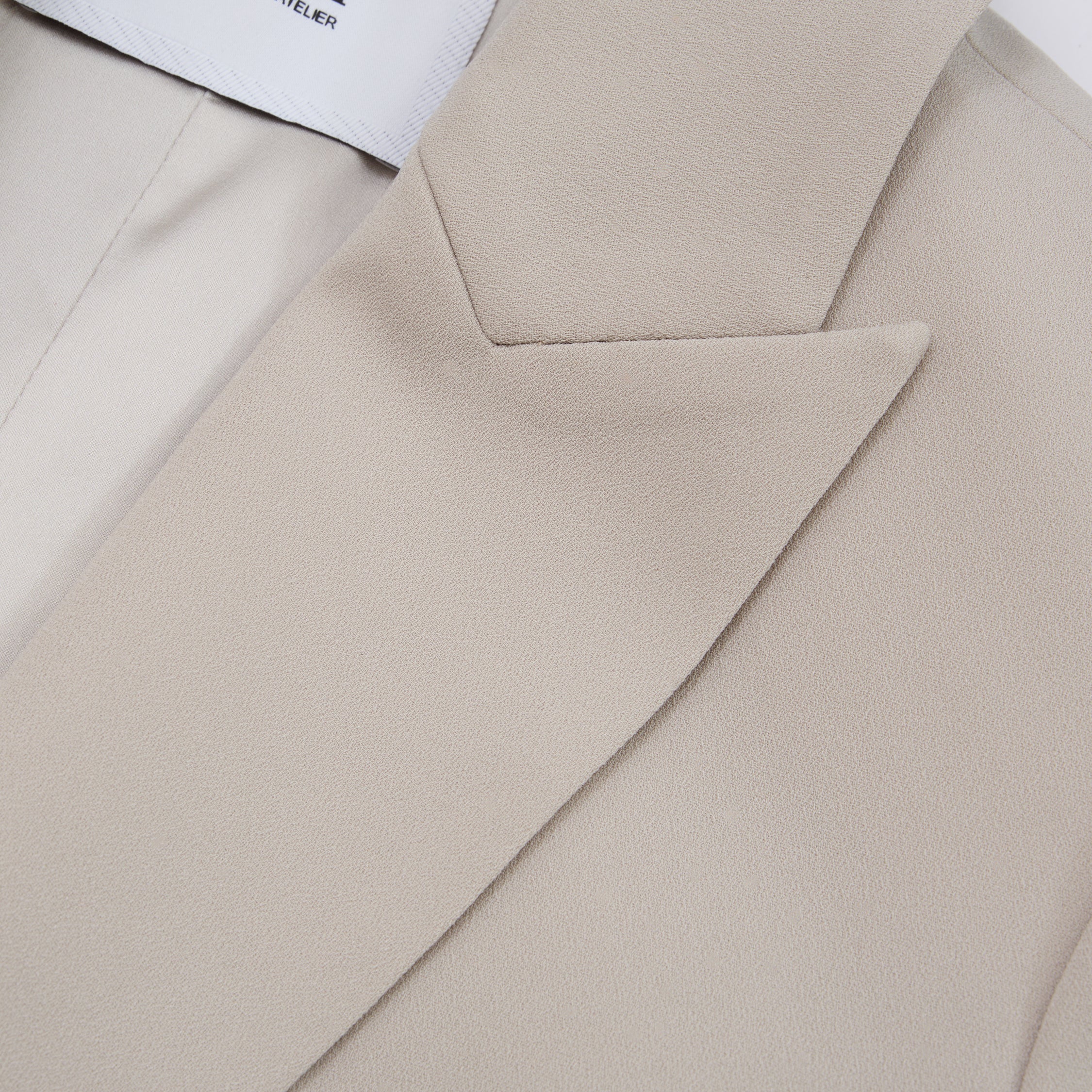 "Speak Sleek." 立體剪裁修身西裝外套—Lamplit Study微光書室