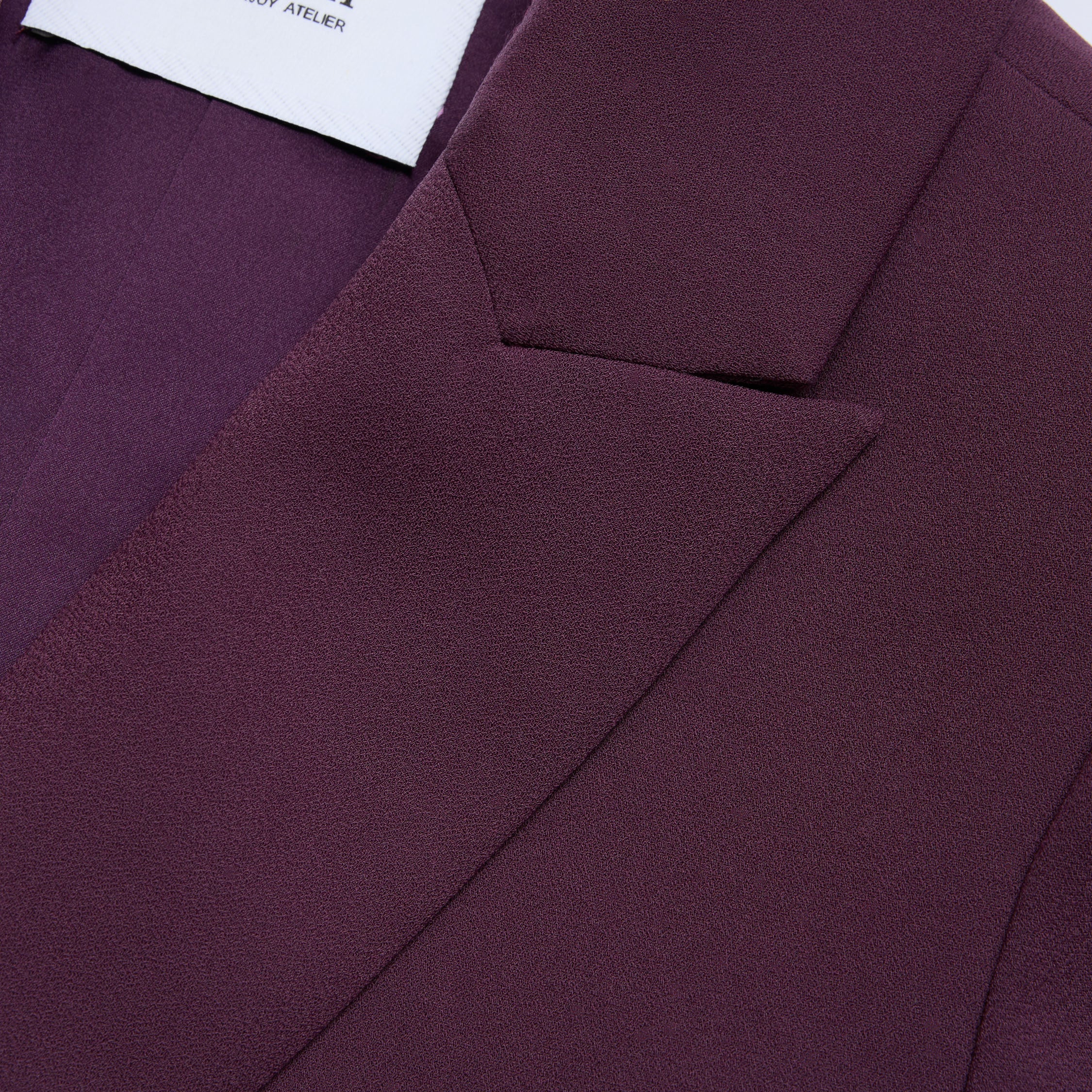 "Speak Sleek." 立體剪裁修身西裝外套—Velvet Reverie沈醉絲絨