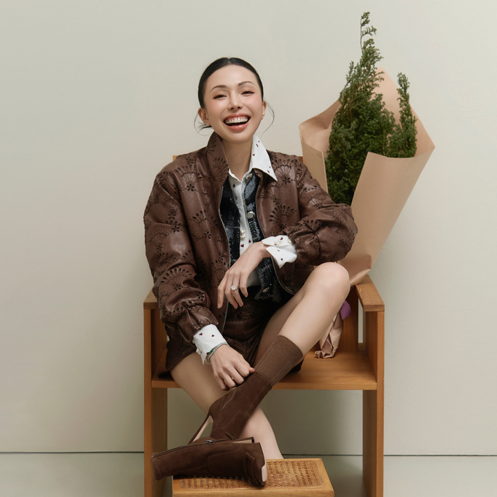 “Rustic Romance"法國純素皮革刻鏤花蕾絲工藝短褲—Windlit Field風映曠野