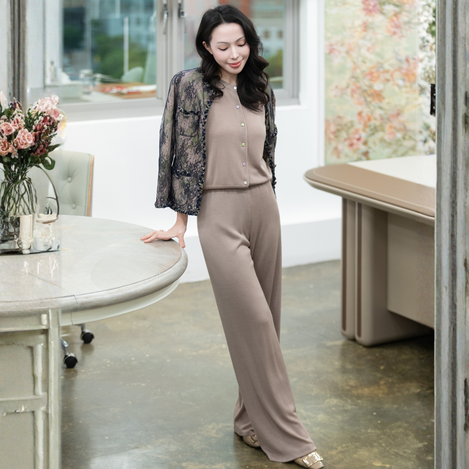 “Summer Diary”天絲柔光流垂針織長褲—Petal Brown花影暖棕