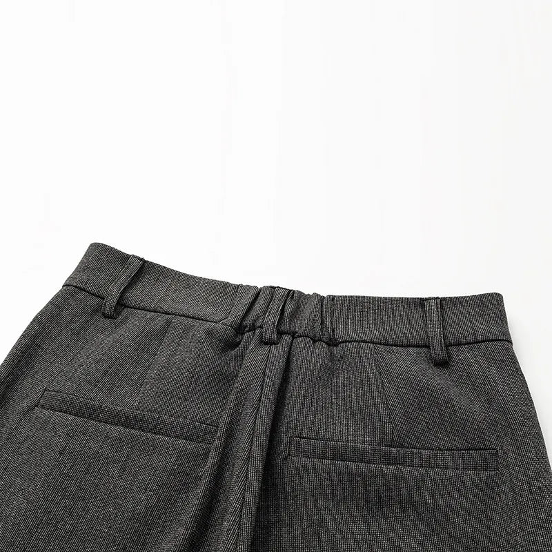 “Essential Golf Collection” 科技面料休閒九分褲— 黑