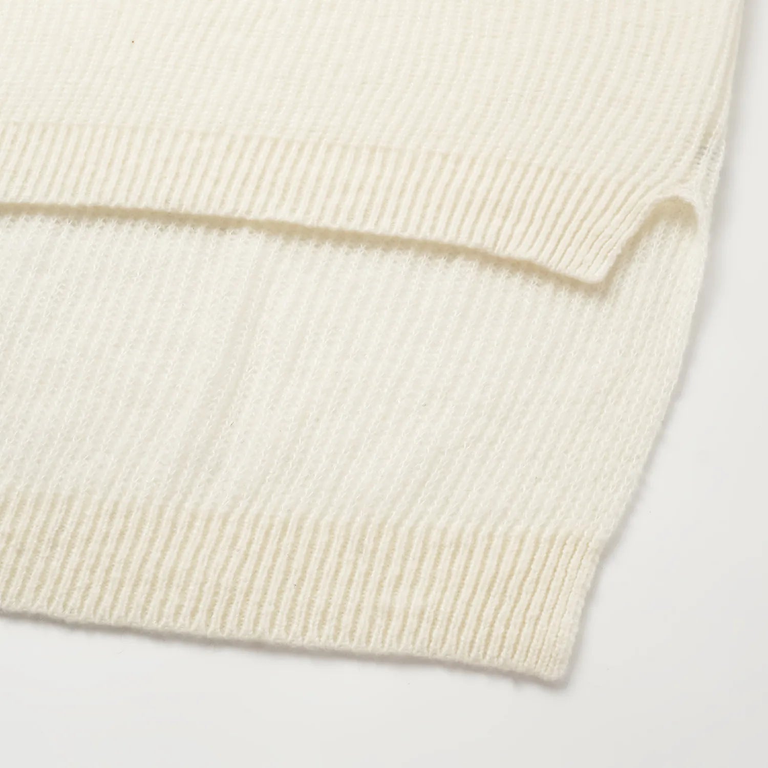 “Autumn Diary”真絲喀什米爾中高領長版上衣—Milk