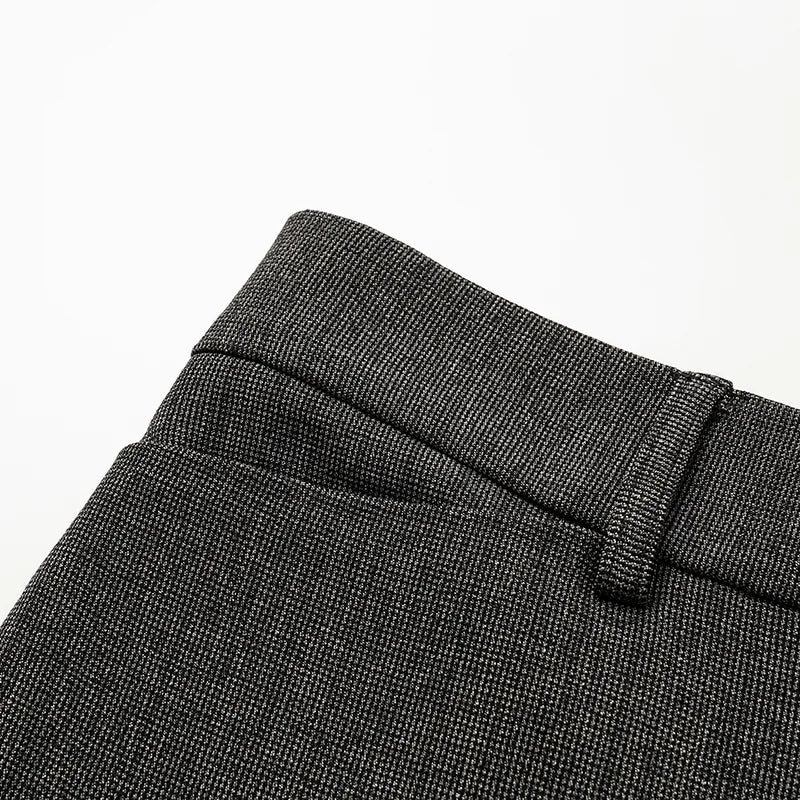 “Essential Golf Collection” 科技面料休閒九分褲— 黑