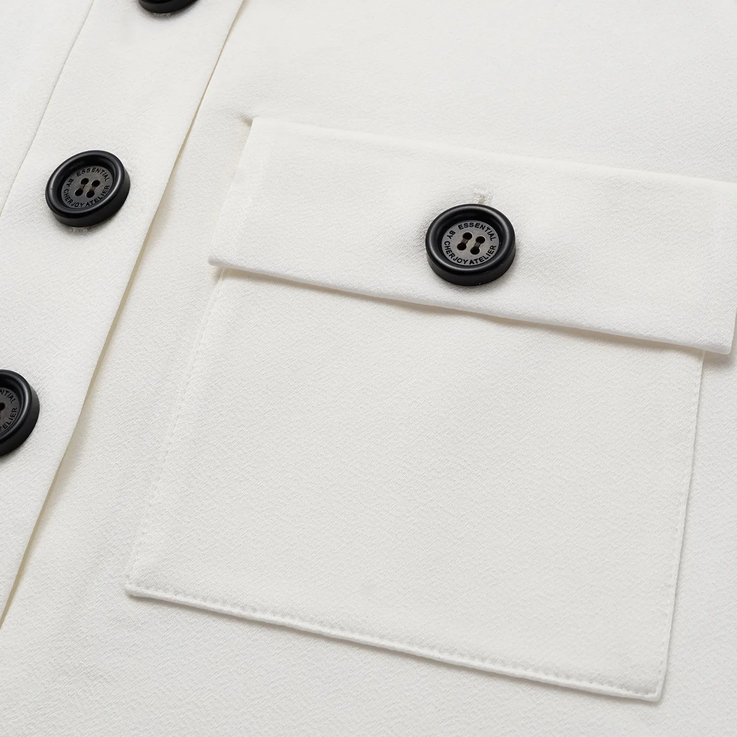 “Easy-go Chic” 重磅醋酸休閑款上衣—白