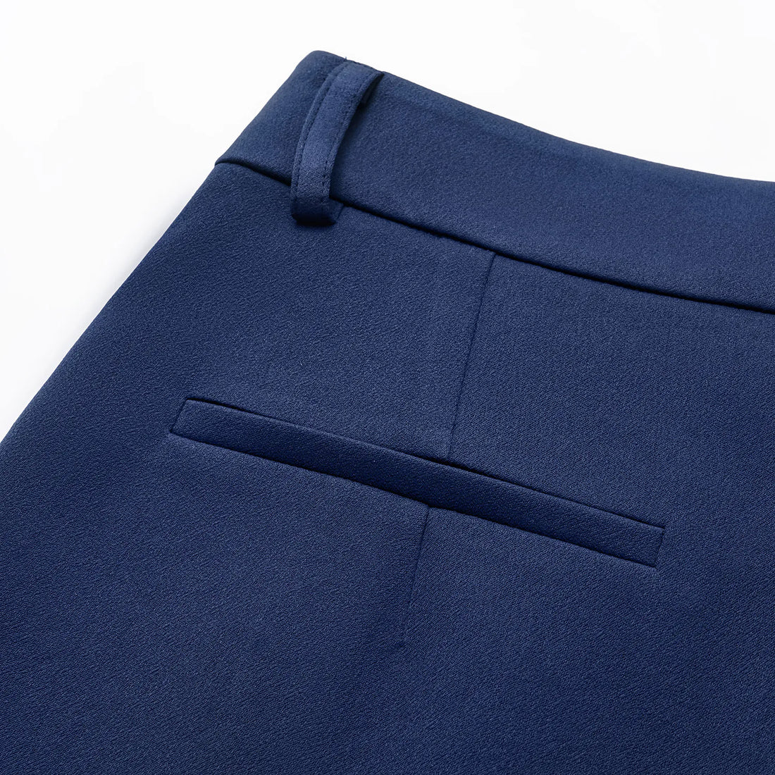 "Speak Sleek." 醋酸短褲—Indigo
