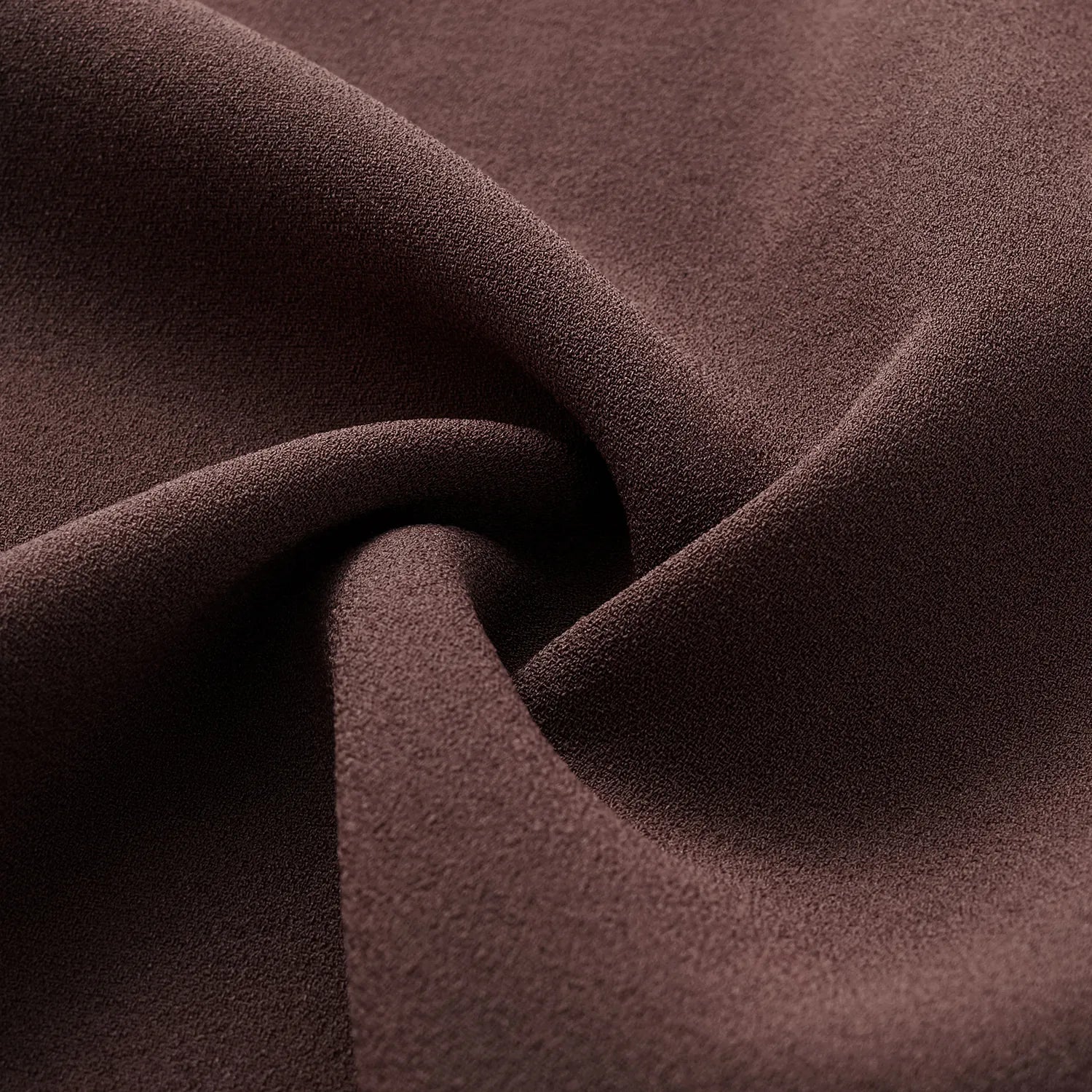 “Speak Sleek.” 抗皺肌理醋酸特殊剪裁闊腿長褲—麂皮棕