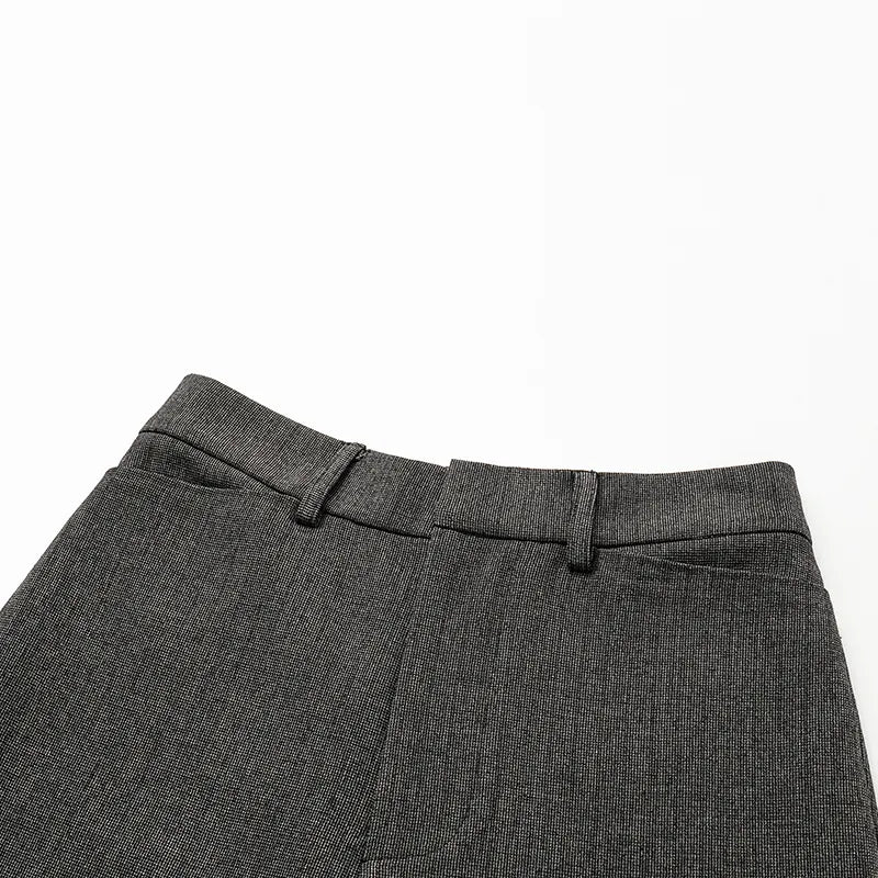 “Essential Golf Collection” 科技面料休閒九分褲— 黑
