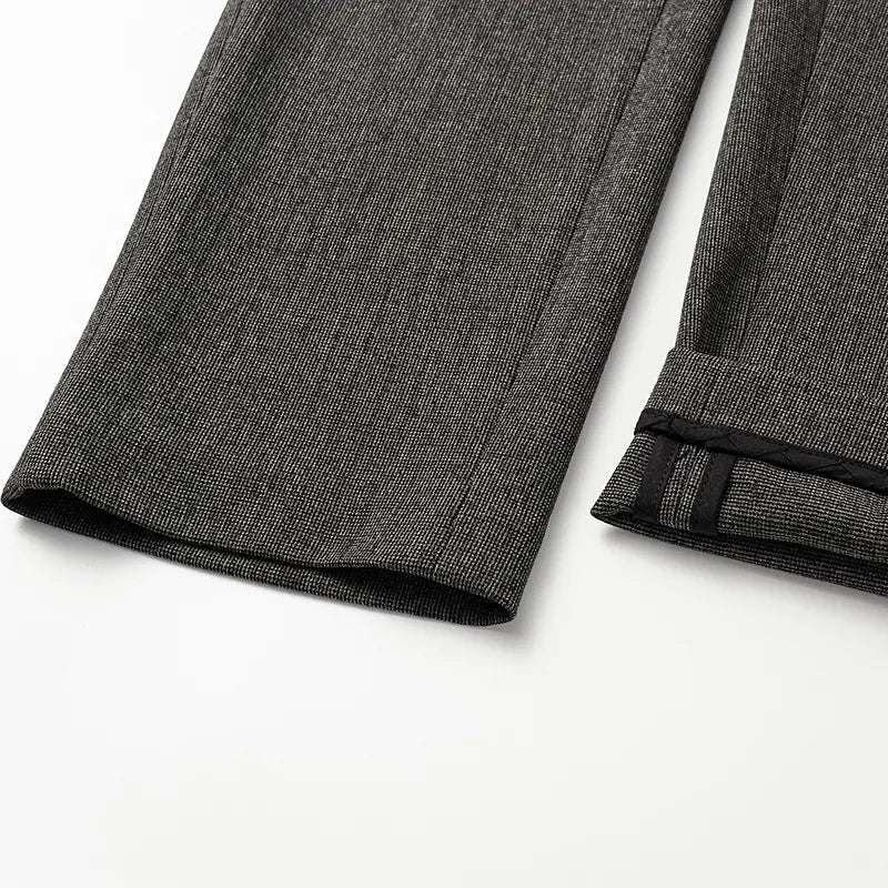 “Essential Golf Collection” 科技面料休閒九分褲— 黑