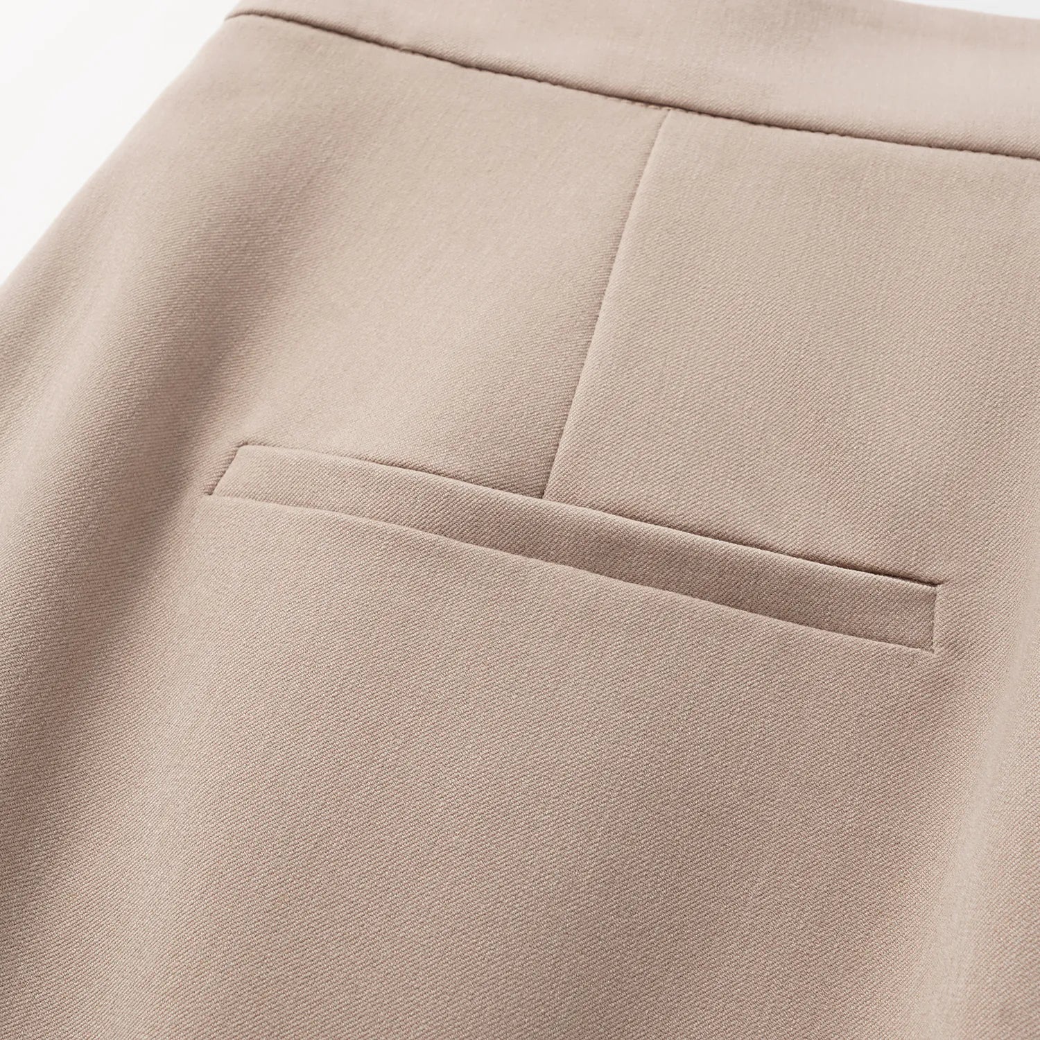 "Speak Sleek." 義大利肌理面料立體剪裁闊腿褲—Taupe