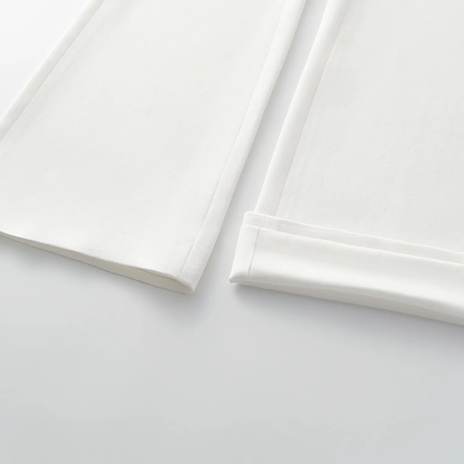 "Speak Sleek." 醋酸喇叭褲—White