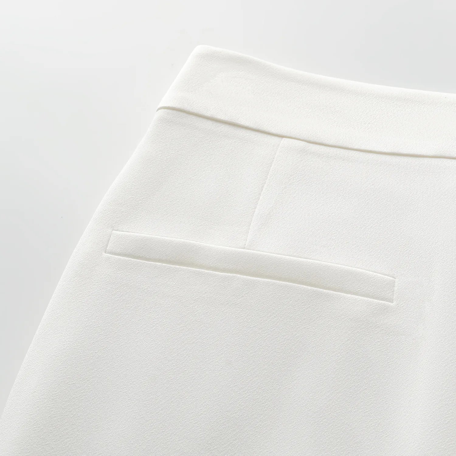 "Speak Sleek." 醋酸喇叭褲—White