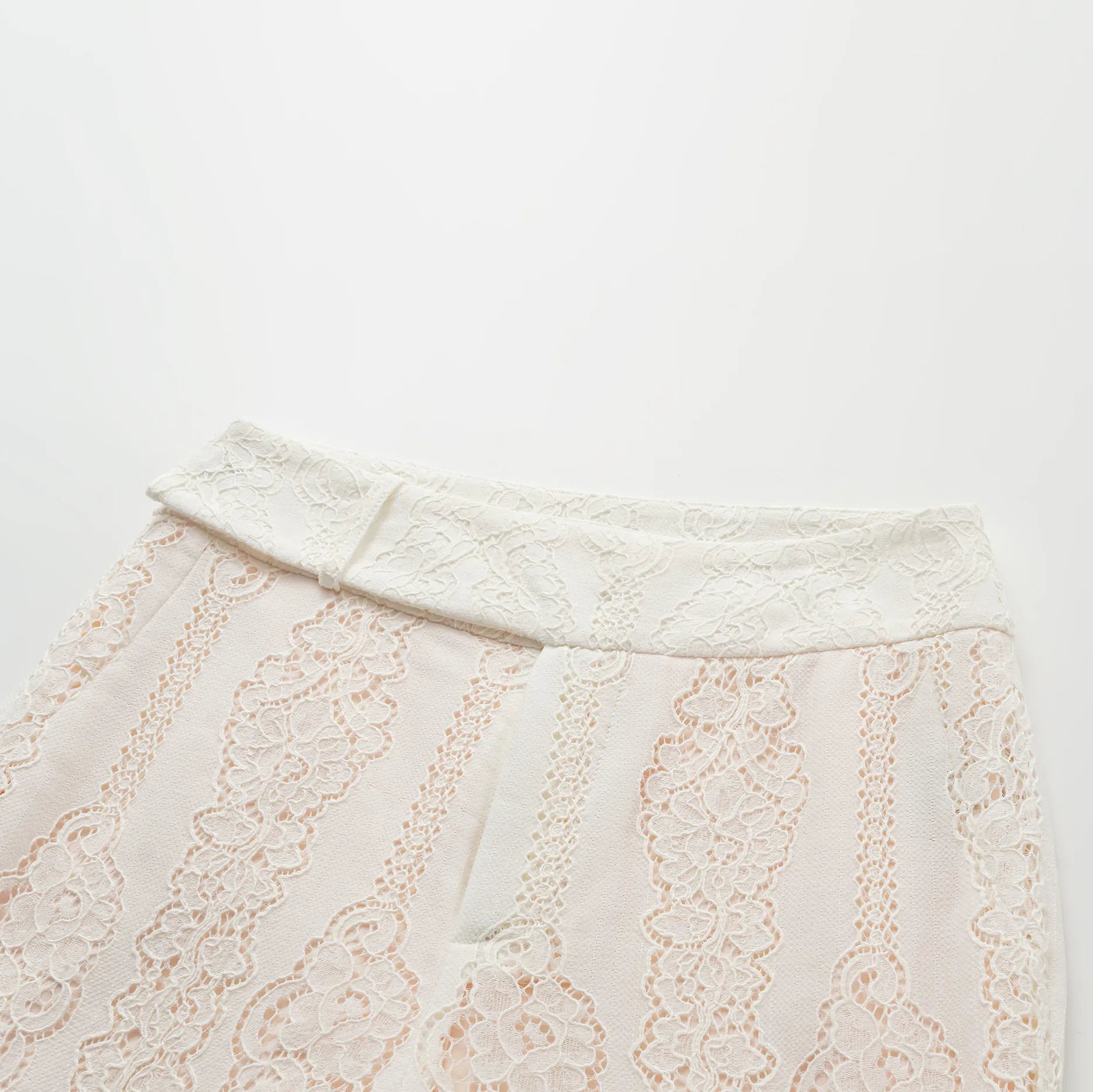 “春裳雅集” 鏤空蕾絲工藝腰封九分褲