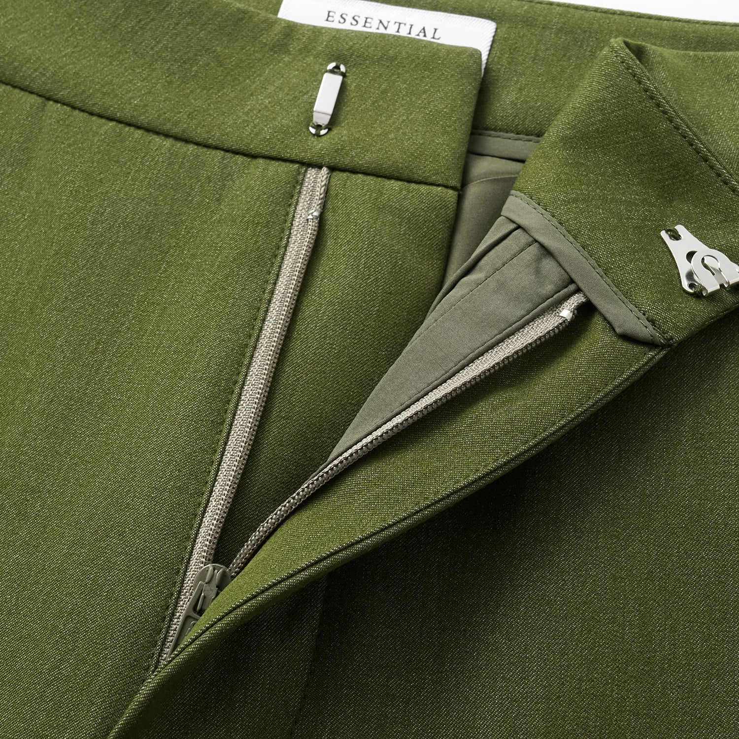 "Speak Sleek." 義大利肌理面料喇叭褲—Amber Garden