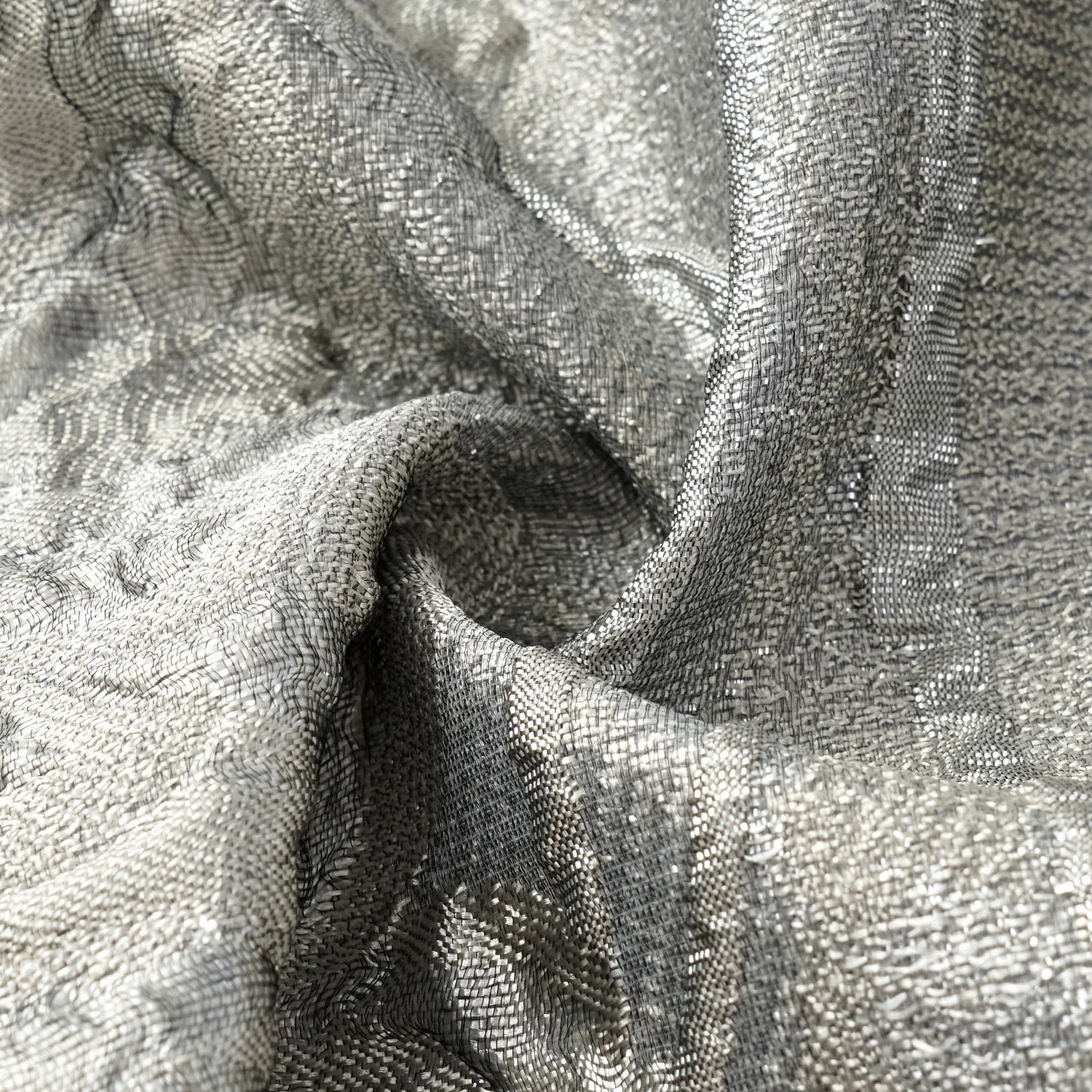 “Imperial Garden Gala“ 義大利提花國風洋裝 — 銀