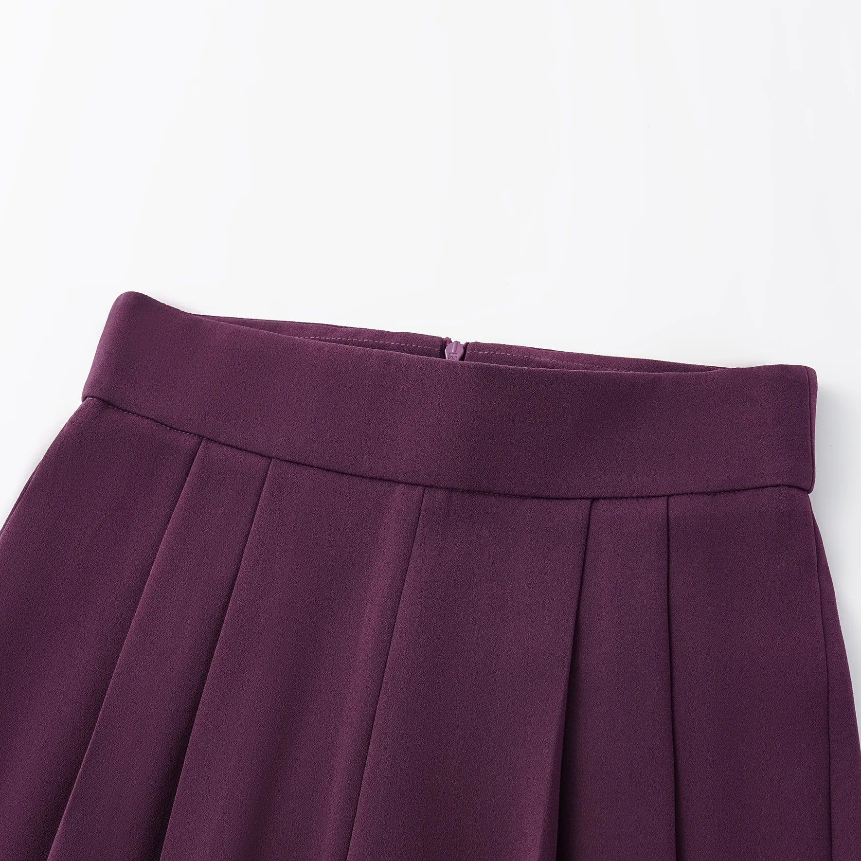 ”The Atelier.” 抗皺肌理醋酸高級訂製軟馬甲工藝高腰九分褲—葡萄紫