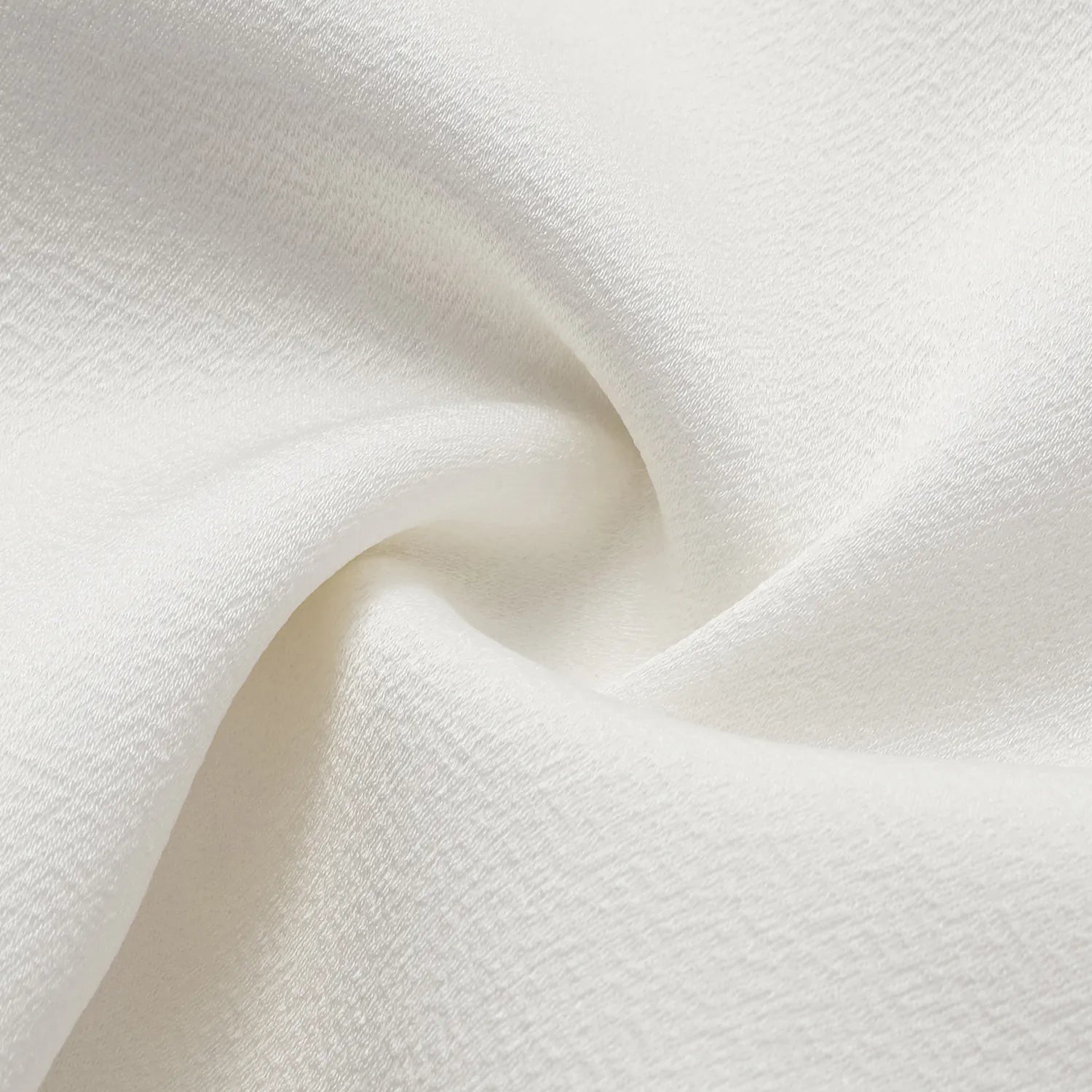 “Easy-go Chic” 重磅醋酸休閑款上衣—白