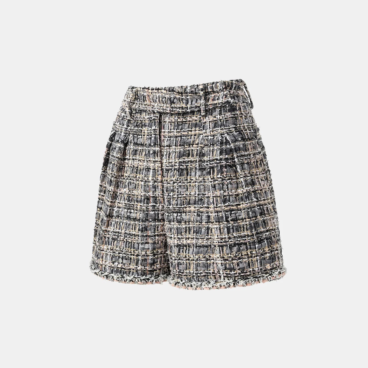 “Knightsbridge citywalk.” 花呢短褲