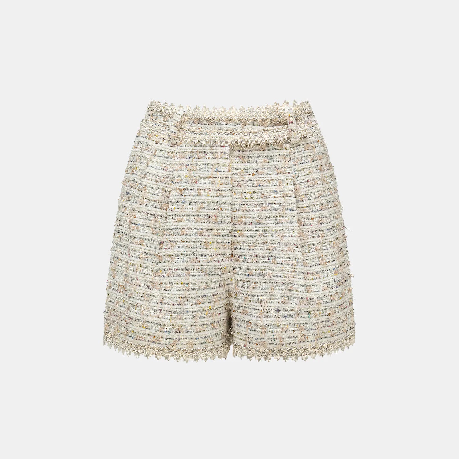 “Chelsea Citywalk.”  蕾絲花邊花呢短褲—Crème Brûlée