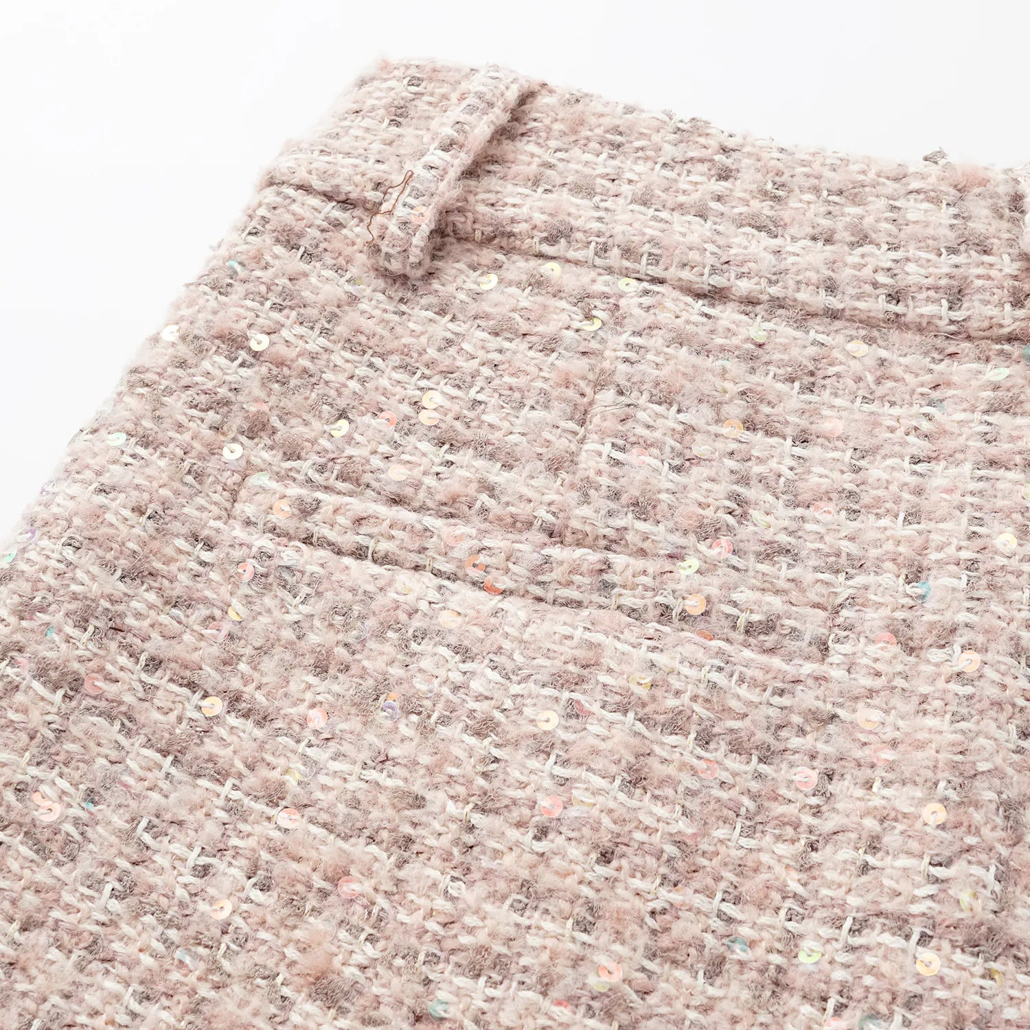 “Chelsea teatime.” Tweed shorts—Pink marshmallow 