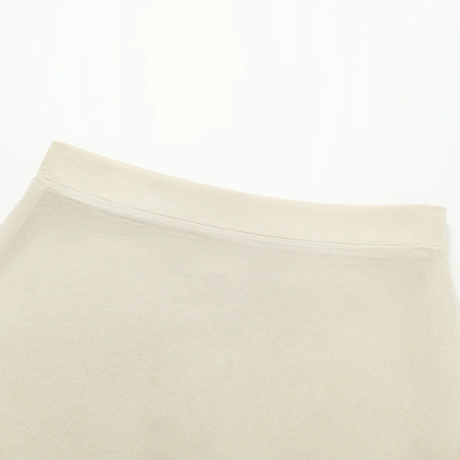 "Speak Sleek."  醋酸鉛筆裙—Champagne