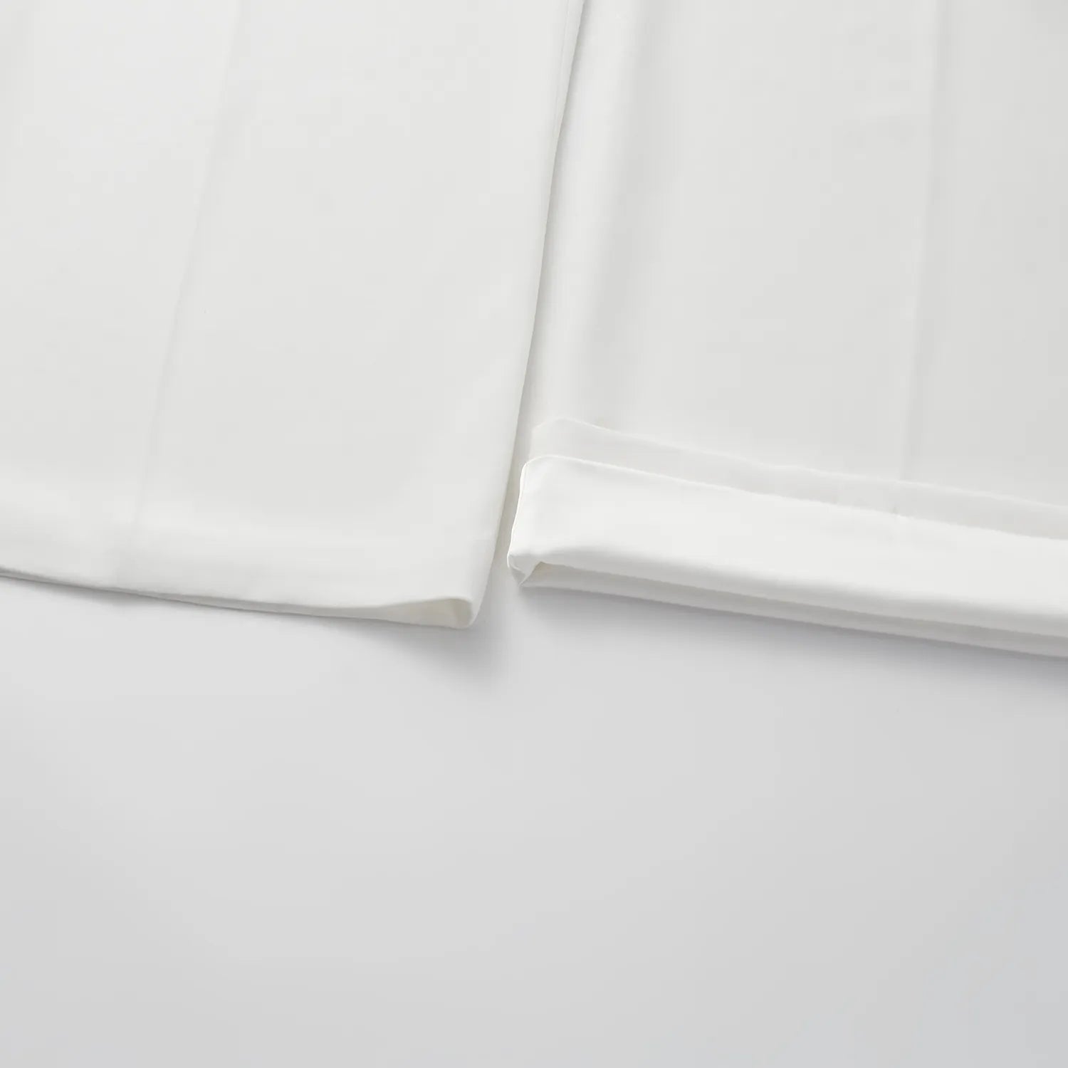 "Speak Sleek." Anti-wrinkle Acetate Special Cut Wide Leg Trousers - White 