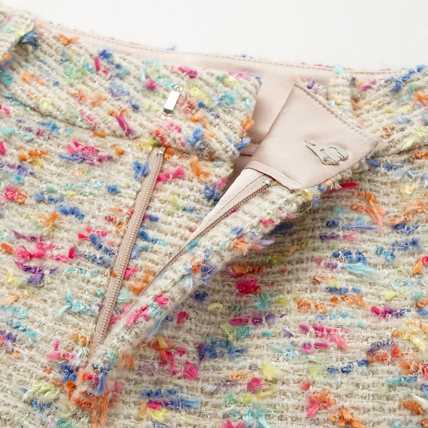 “Tokyo Hours” 花呢休閒大翻領短褲—白多彩