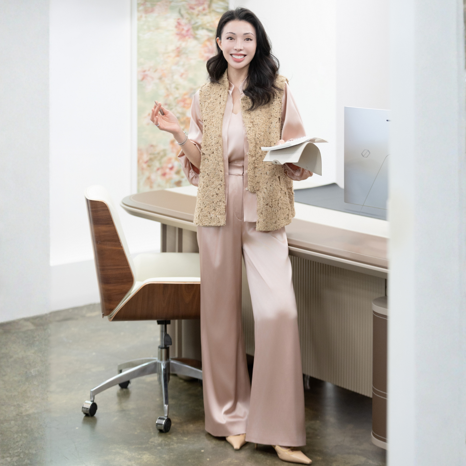 “Spring Diary”義大利真絲細肩帶背心—Rose Haze 玫瑰微霧