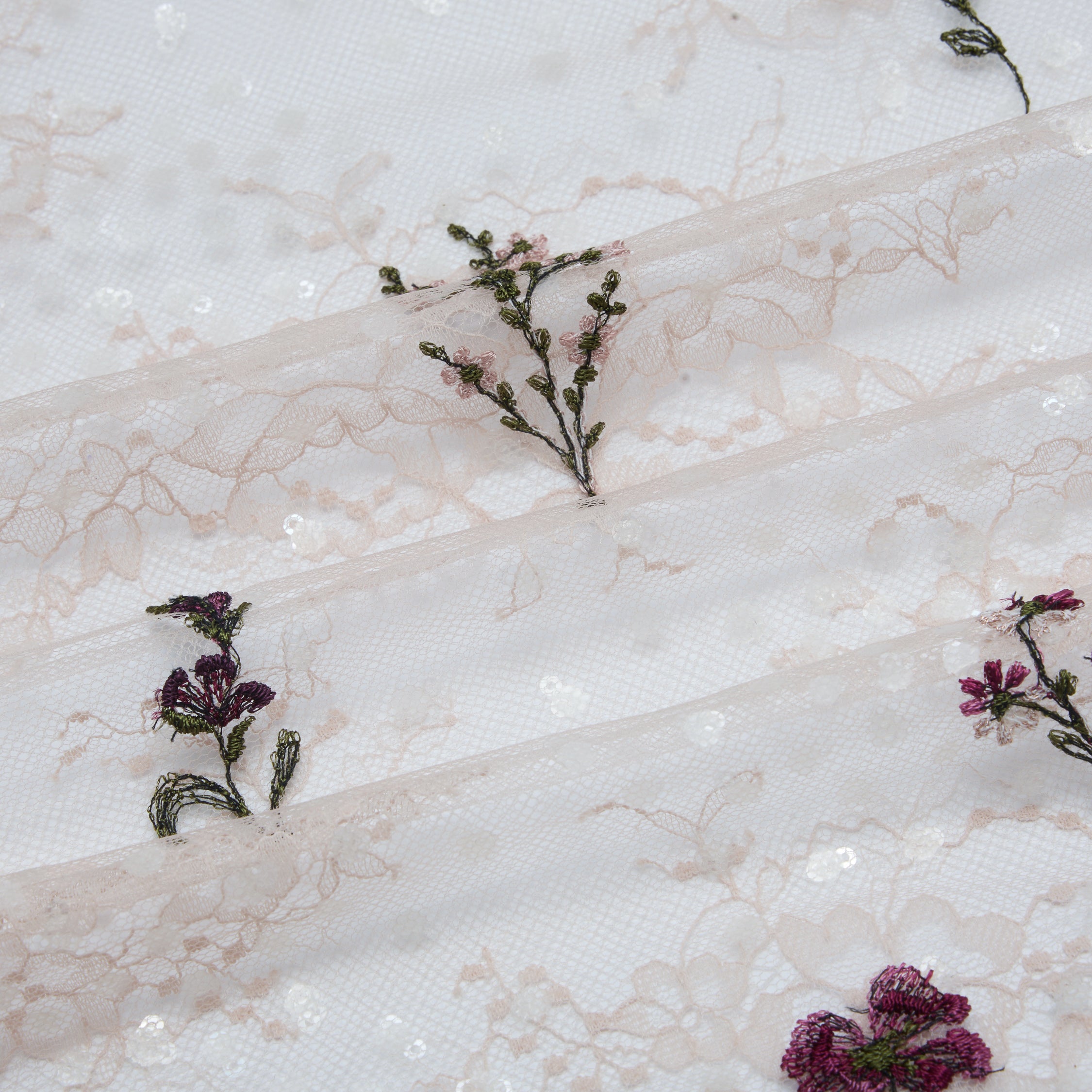 “Quiet Mastery”法國細繡織邊蕾絲上衣—Floré Veil 花序微隱