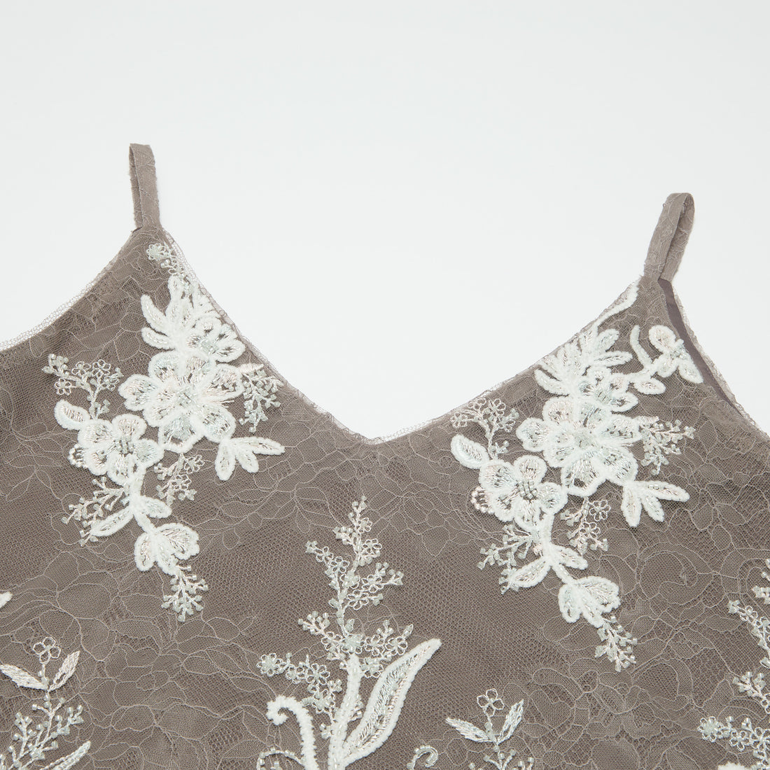 "Imperial Garden Teatime"珠繡香緹蕾絲細肩背心—Mist Bloom 霧綻花影
