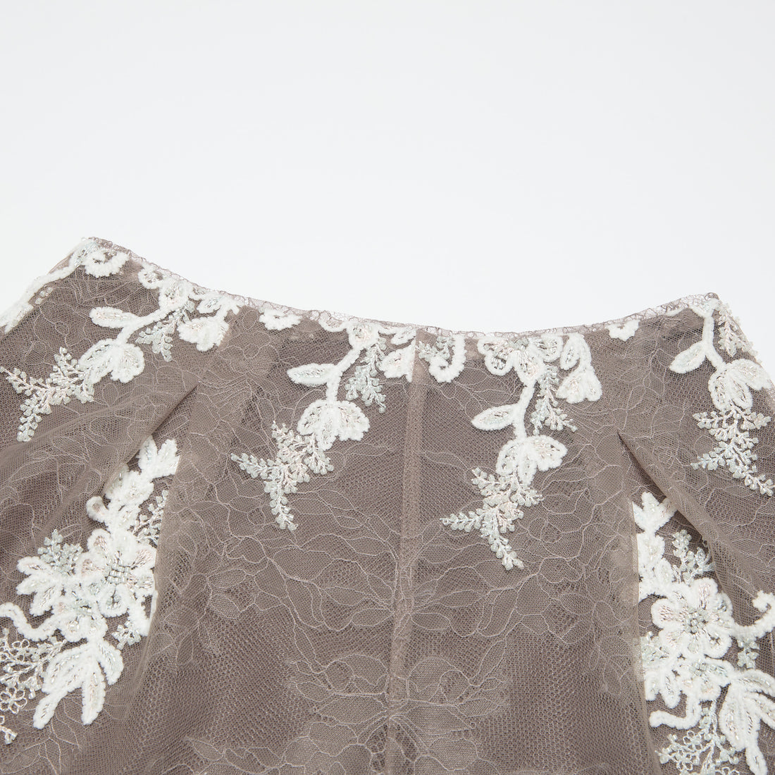 "Imperial Garden Teatime"珠繡香緹蕾絲短褲—Mist Bloom 霧綻花影