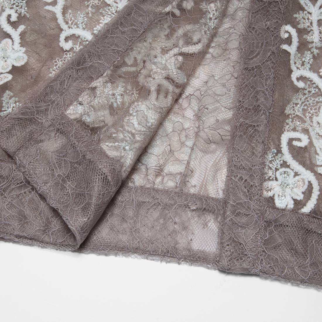 "Imperial Garden Teatime"珠繡香緹蕾絲開衫—Mist Bloom 霧綻花影