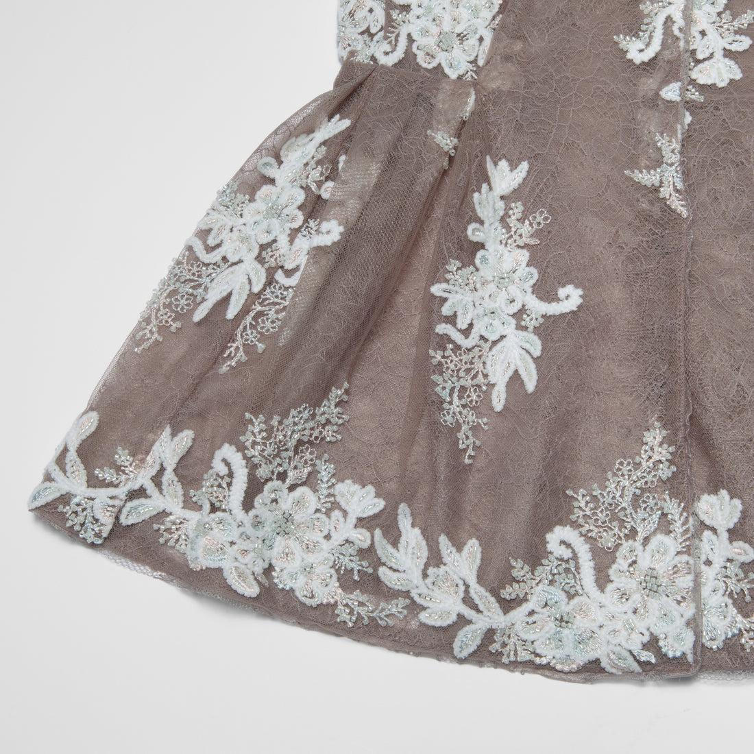 "Imperial Garden Teatime"珠繡香緹蕾絲狩獵收腰馬甲背心—Mist Bloom 霧綻花影