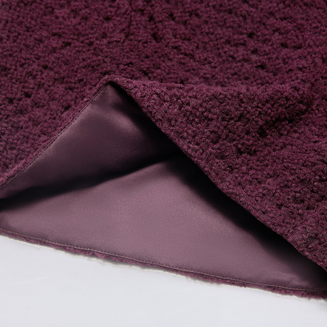 “Quiet Mastery.”法國立織絨圈點花工藝蕾絲短褲—Velvet Rose夜釀薔薇