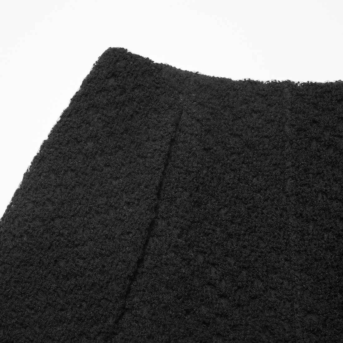 “Quiet Mastery.”法國立織絨圈點花工藝蕾絲短褲—Floral Nocturne詩花夜曲