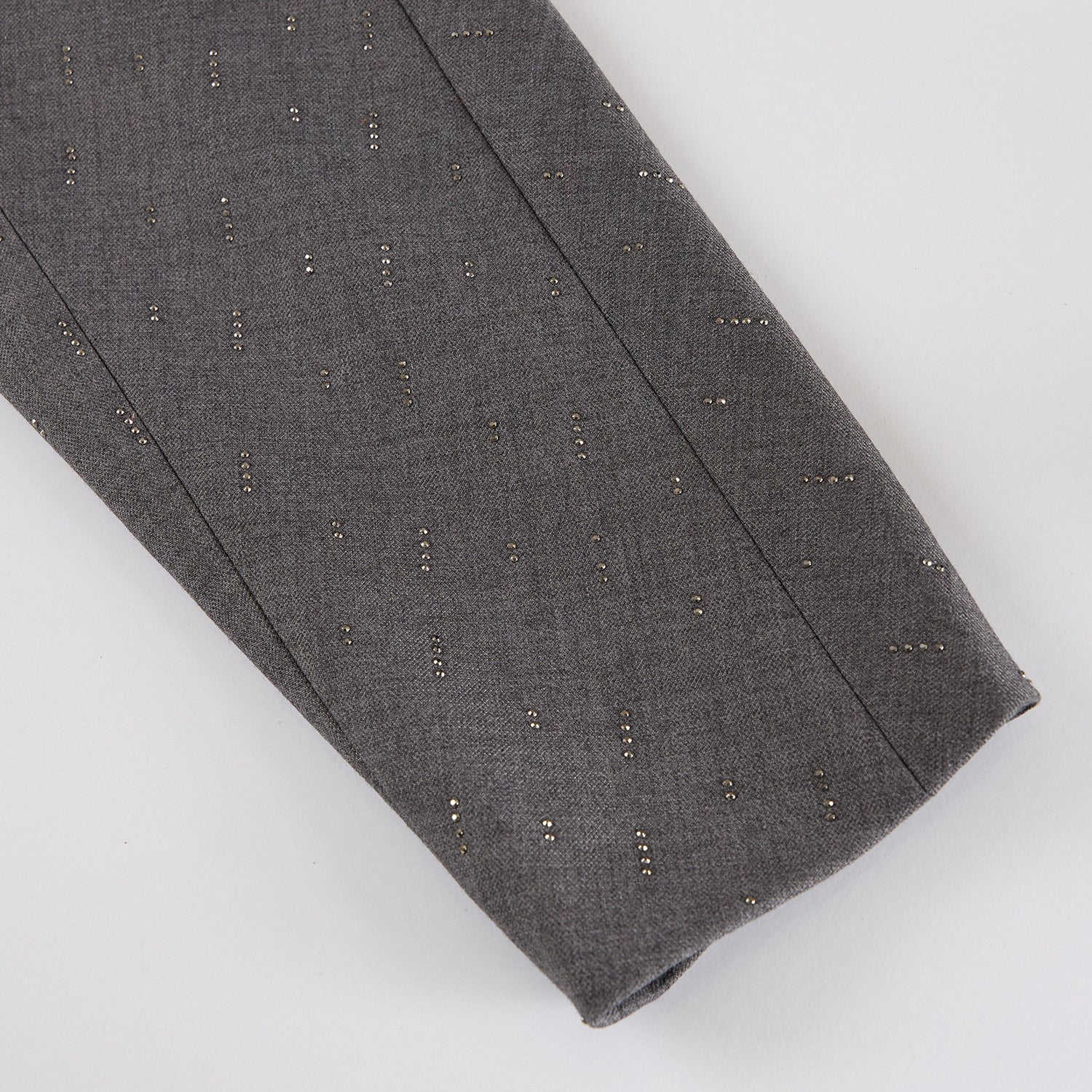 "Speak Sleek." 義大利手工鑽飾工藝西裝外套—Silverfall Grace銀光漫落