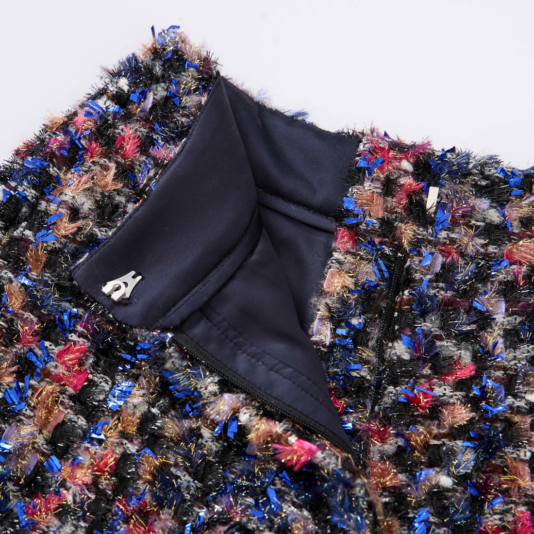 “Édition du 25 de Nuit” 法國幻彩燦光簇絨花呢短褲—Crystal Waltz冬季舞會