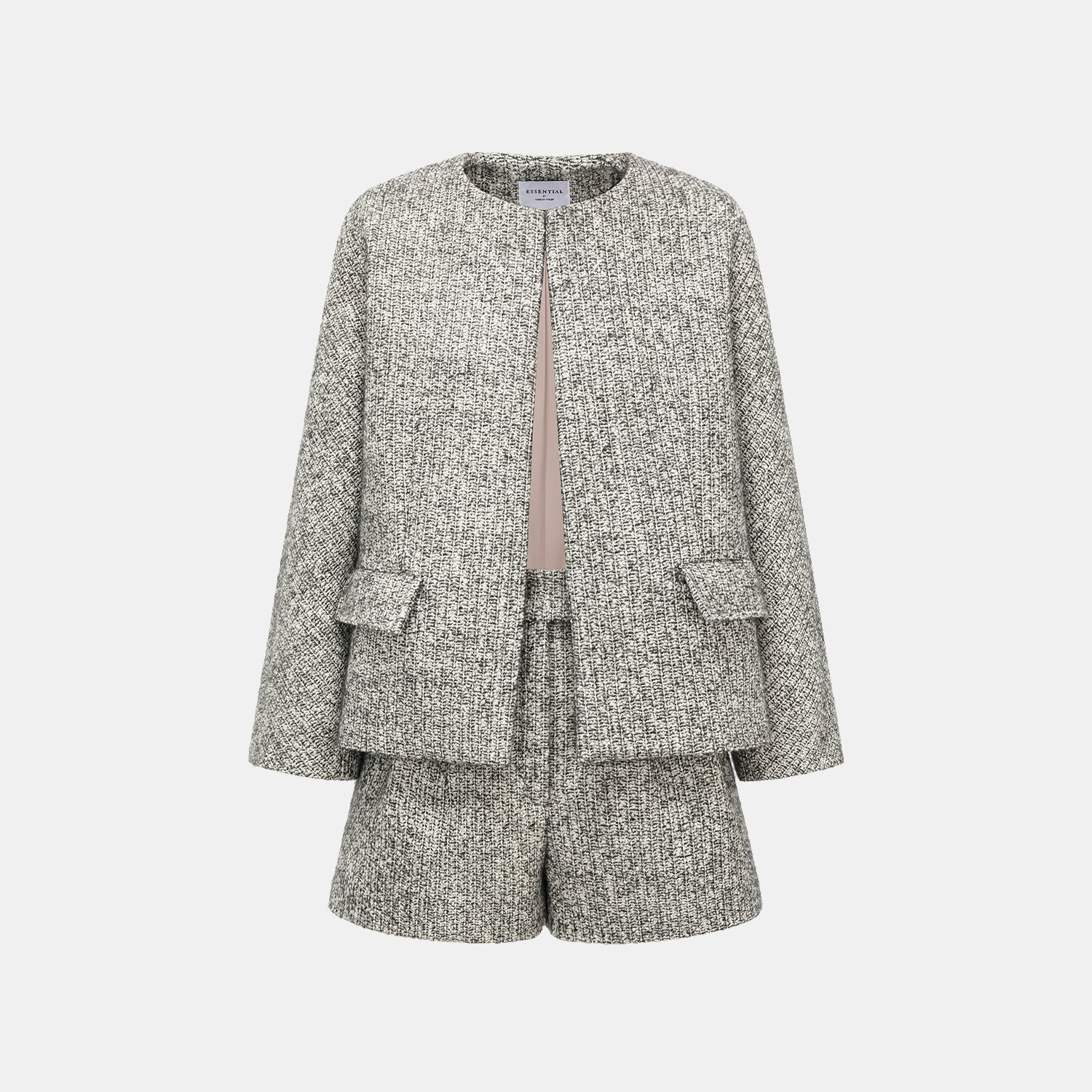 "Chelsea Citywalk." 花呢Oversized外套—Ashen Radiance