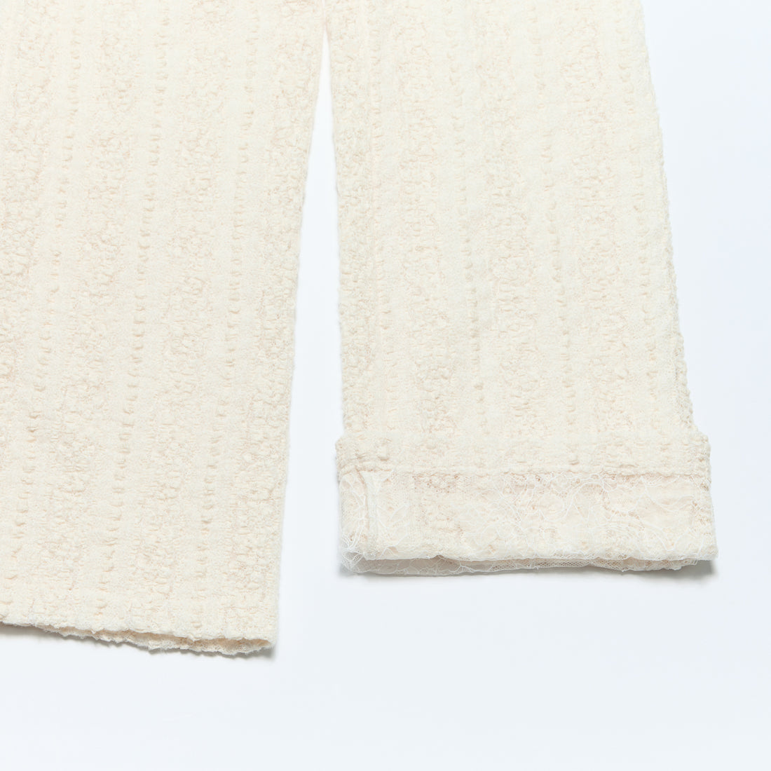 "Quiet Mastery."義大利立體點花勾織星點蕾絲長褲—Velvet Moon暖月低語