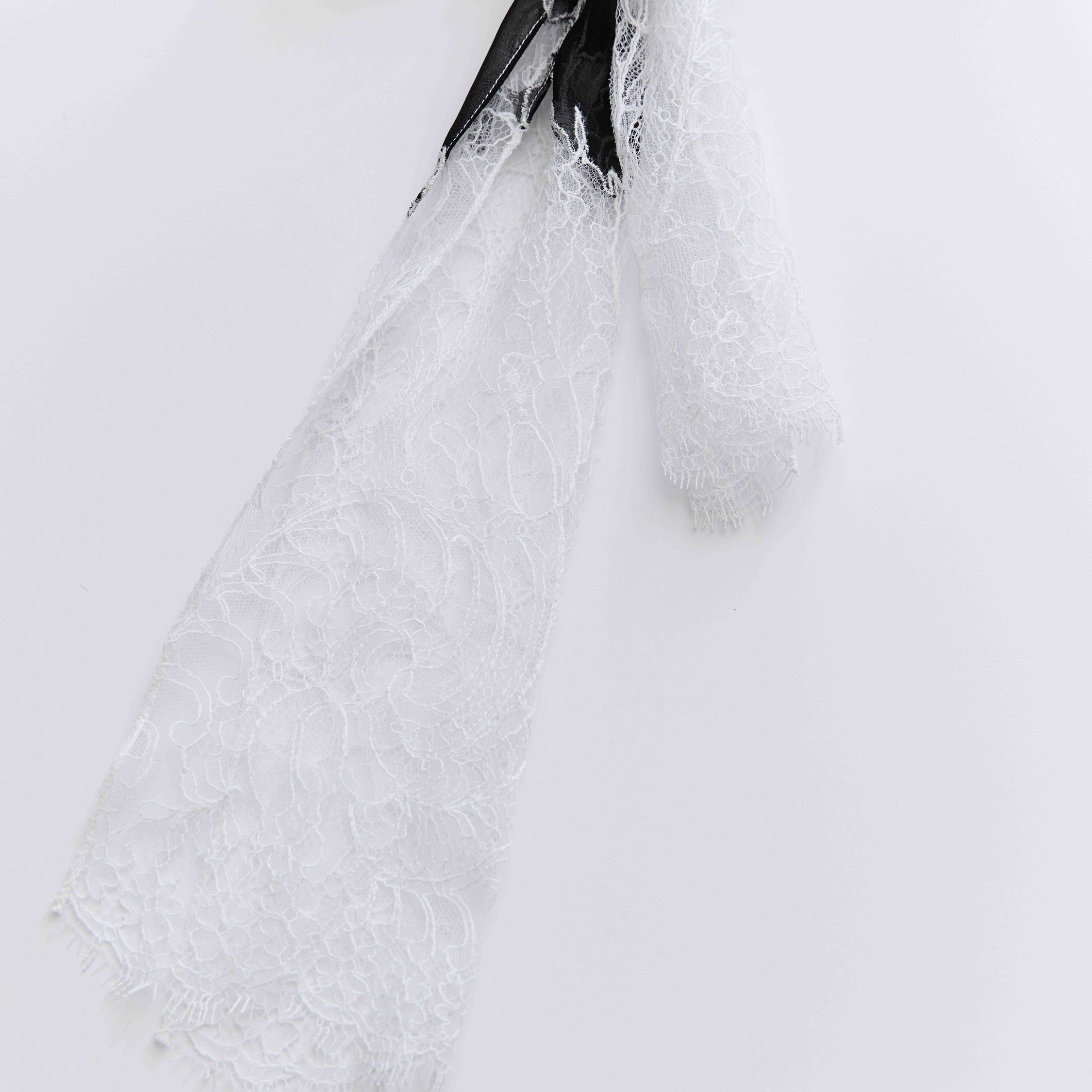 "Quiet Mastery" French top custom lace scarf—Amber Garden 